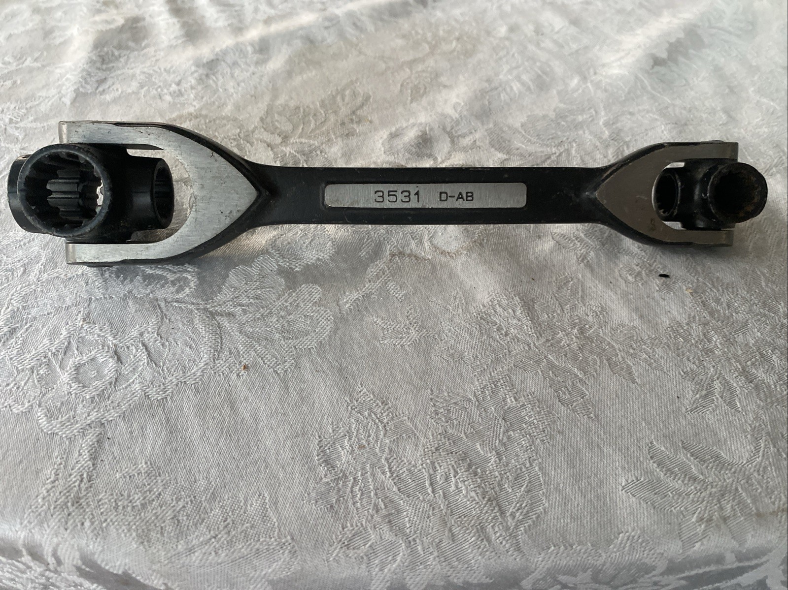 Craftsman 3531 D-AB Dog Bone 16-in-1 Multi-Socket Wrench Universal SAE & Metric