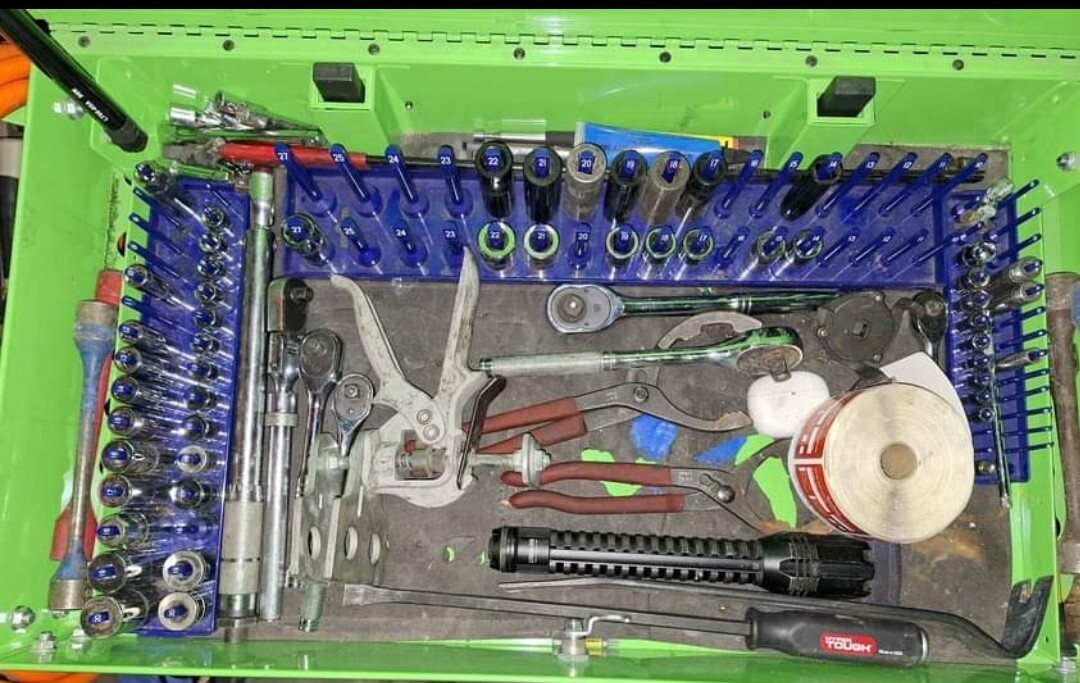 Complete ASE B-Tech Tool set with 5 drawer locking mobile box