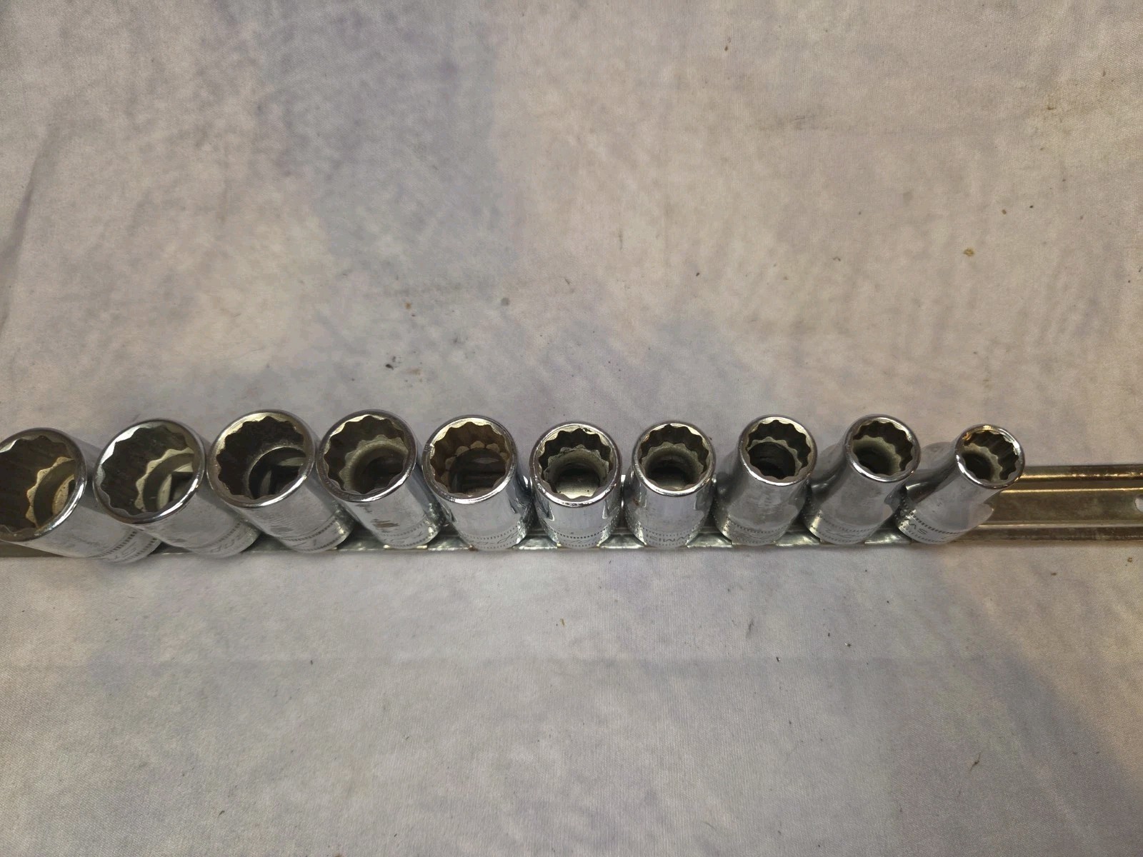 SNAP ON 10 Pc Metric Shallow Chrome Sockets 1/2″ Drive 12-Point 10mm-19mm SWM