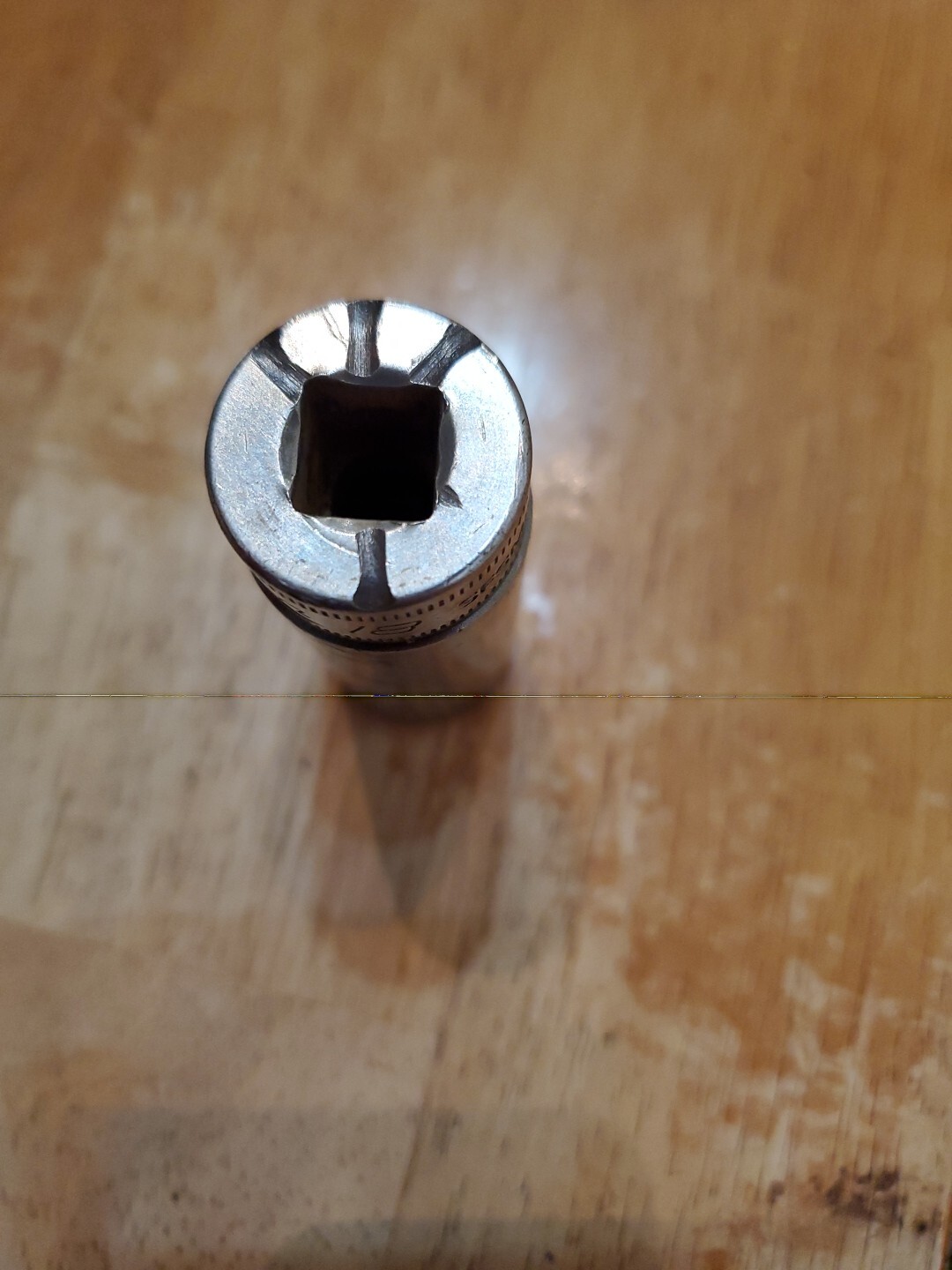 Snap On 3/8 Drive 18MM 6PT Deep Socket SFSM18