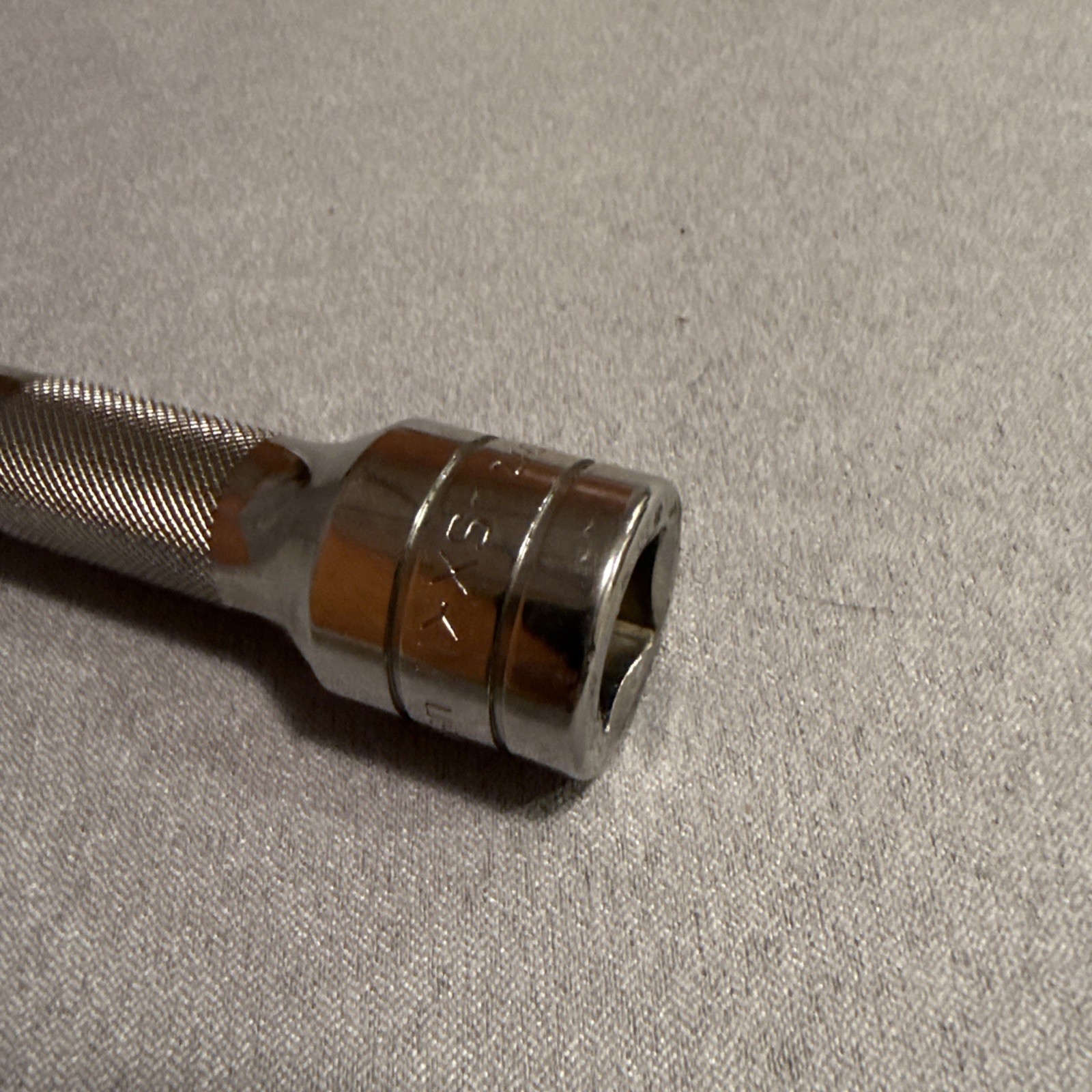 Snap On SXK11 – 1/2″ Drive 11″ Long Knurled Friction Ball Chrome Extension