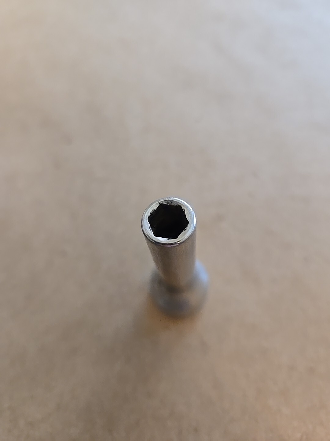 Snap On 3/8″ Drive 1/4″ 6PT Deep Chrome Socket SFS081