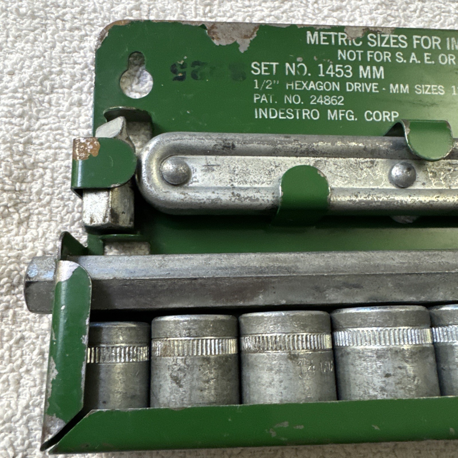 Indestro MFG. CORP. Socket Set No.1453 MM Metric Sizes 11pcs & Stand ( Read )