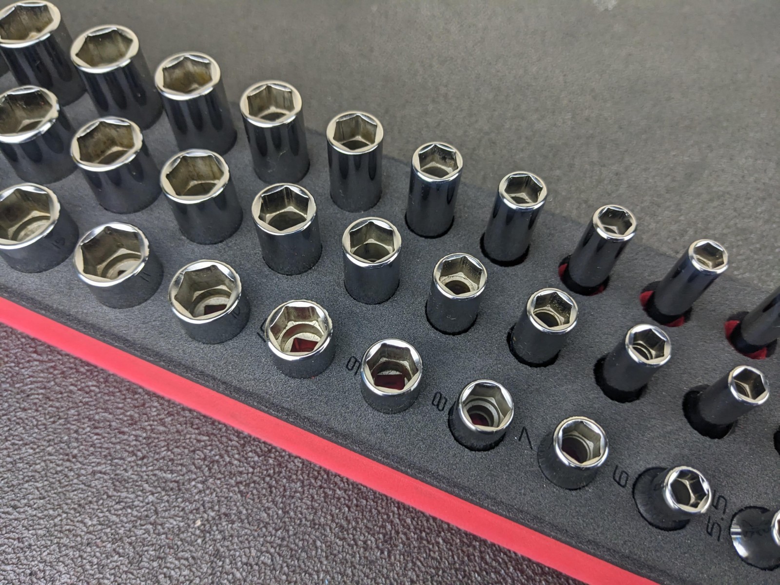 #bp053 Snap-On Tools NEW 142STMMSYFR1 42pc 1/4″ Drive Metric Foam Socket Set