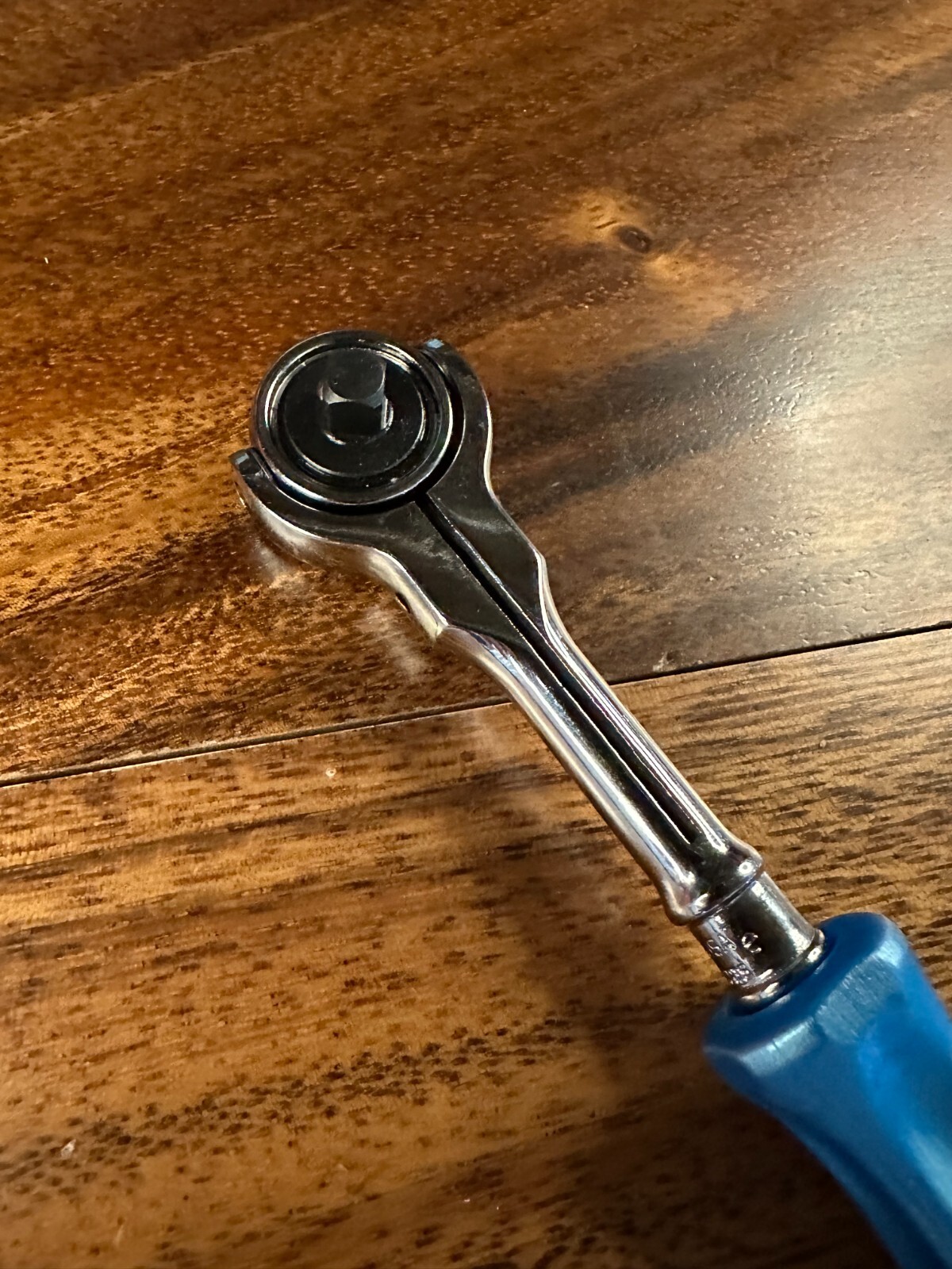 *NEW* Snap On FHCNFD72 3/8″ Dr PEARL BLUE Hard Grip 180° Round Head Ratchet
