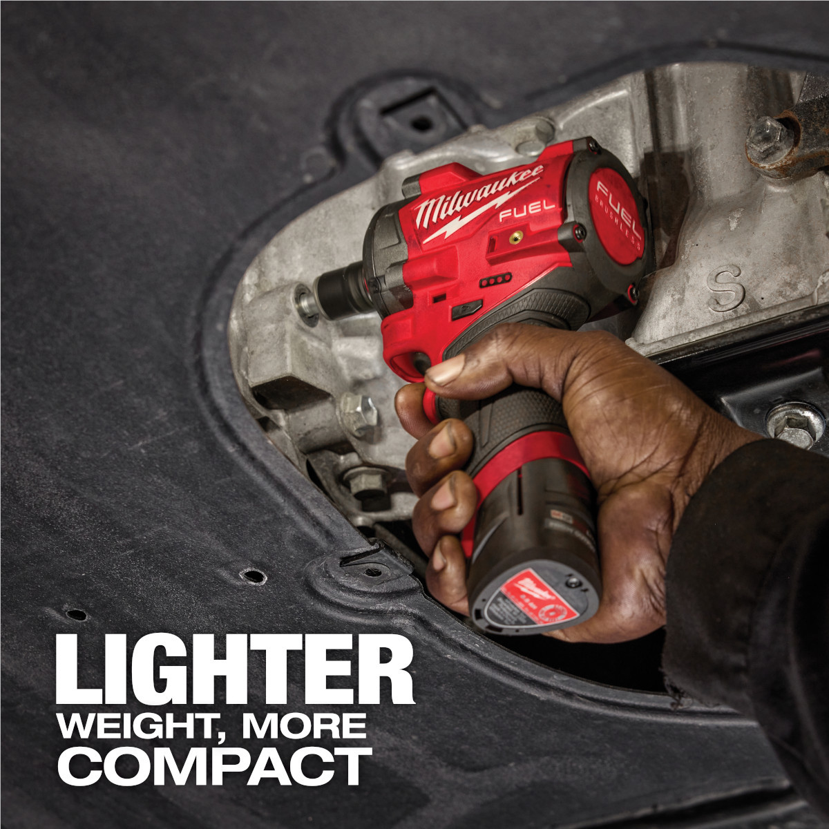 Milwaukee Tool M12 FUEL Stubby 3/8 Inch Impact Wrench Kit
