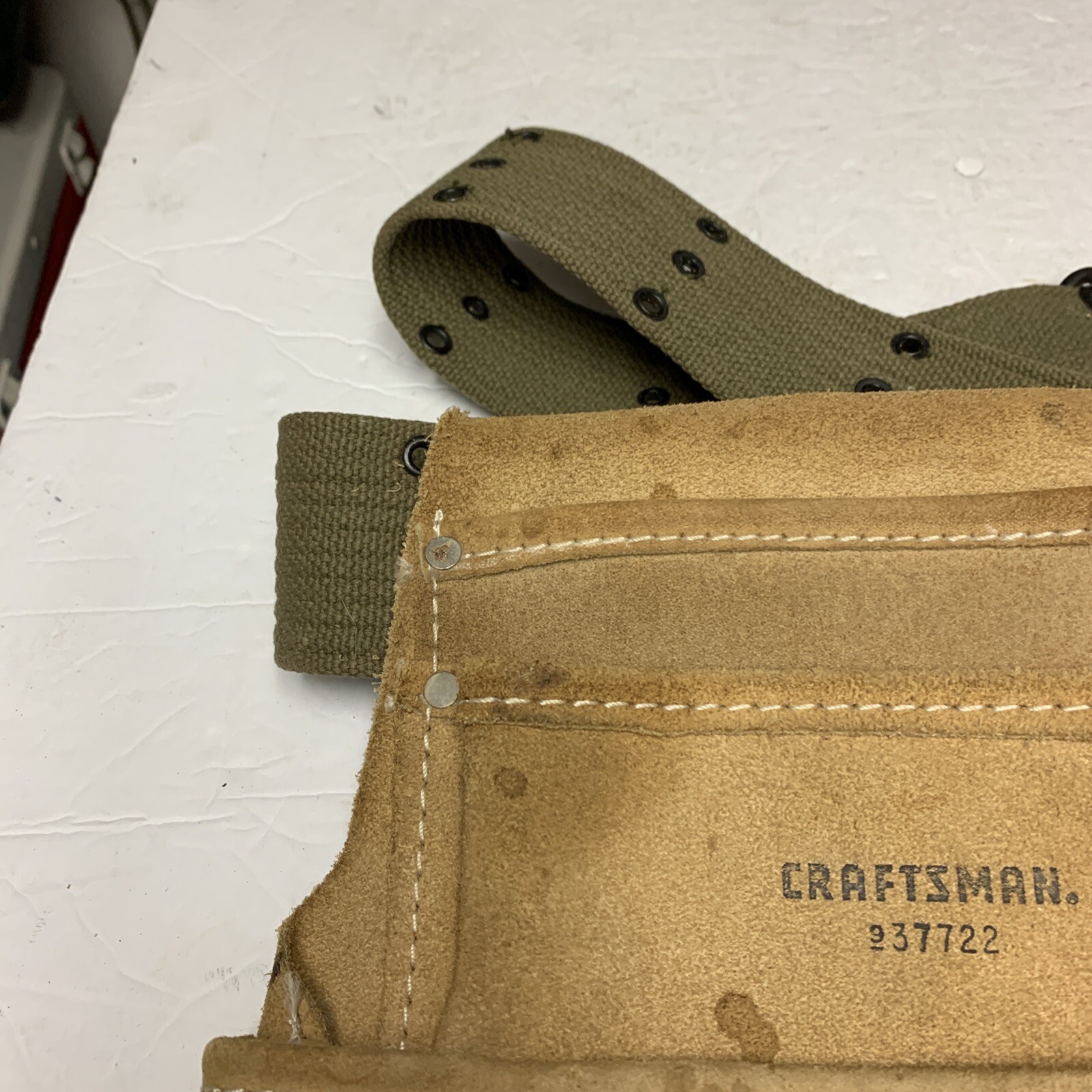Craftsman Extra-Large Leather Nail /Tool Bag 37722 Leather Belt
