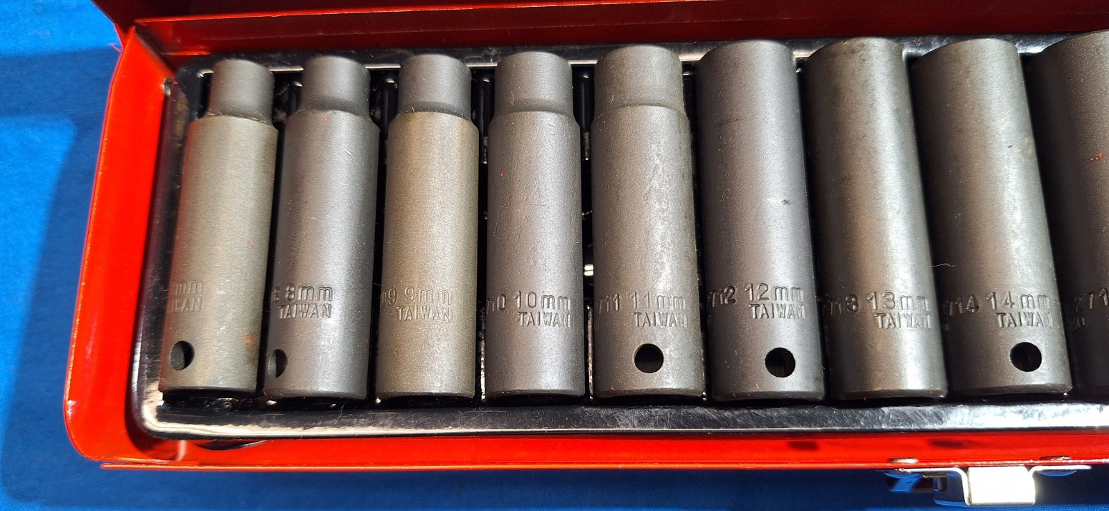 ATD Tools 2701 13 pc 3/8″ drive METRIC deep 6 point impact socket set 7mm-19mm