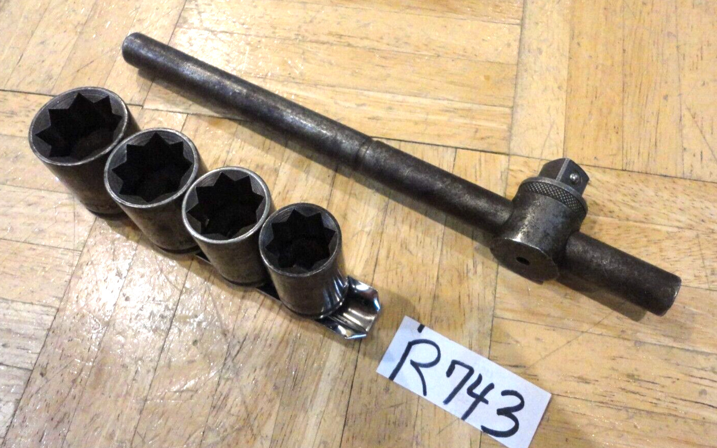 CRAFTSMAN TOOLS VINTAGE 1/2 DRIVE 8 POINT SOCKETS + BREAKER BAR RARE CIRCLE H