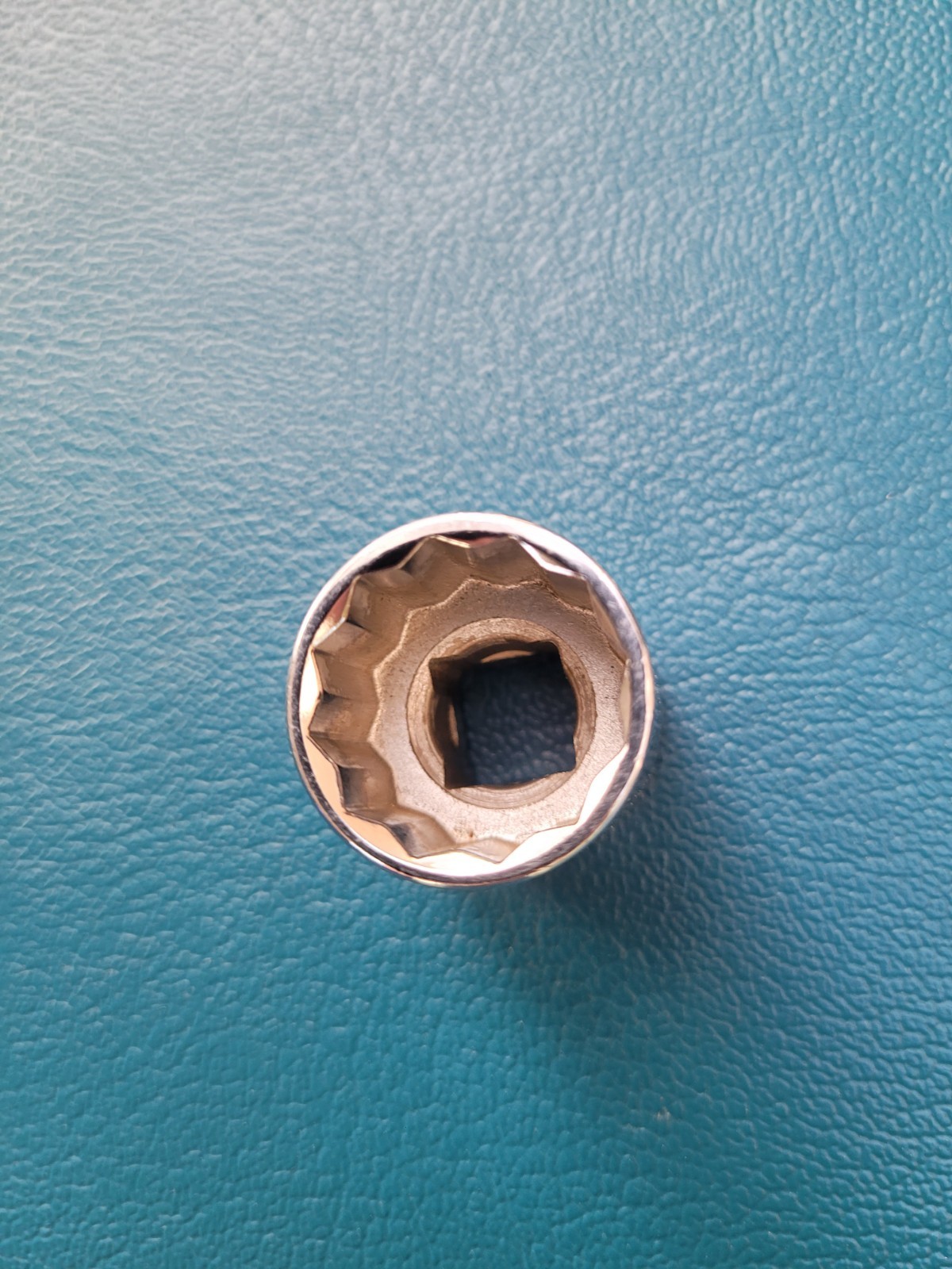 Craftsman -V-44336 Socket 11/16″ 12pt 3/8″ Drive Made in USA.