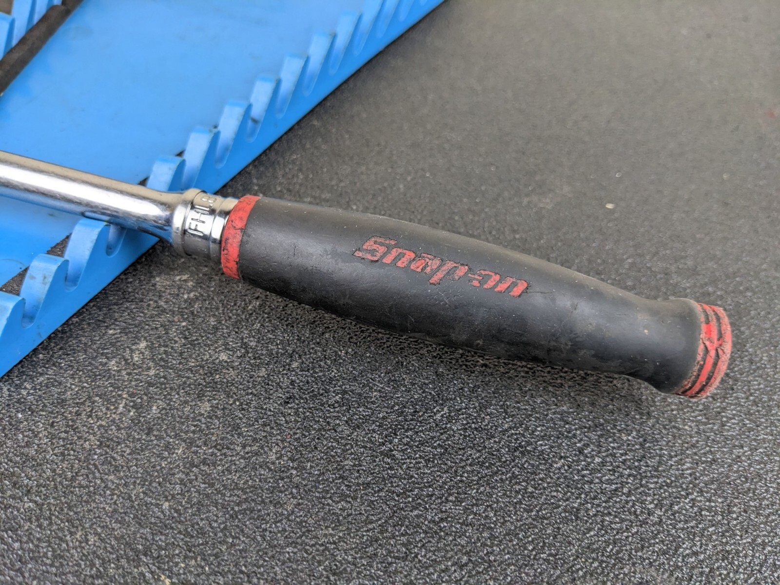#bj230 Snap-on Tools USA 3/8″ Drive RED Soft Grip Long Fixed Head Ratchet FHL80