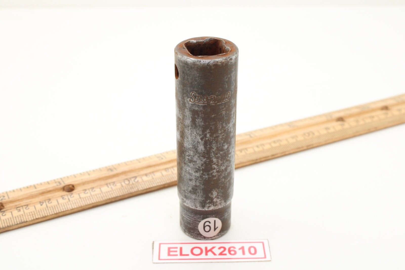 Snap-On Tools SIM180 1/2″ Drive 6 Point SAE 9/16″ Deep Impact Socket USA