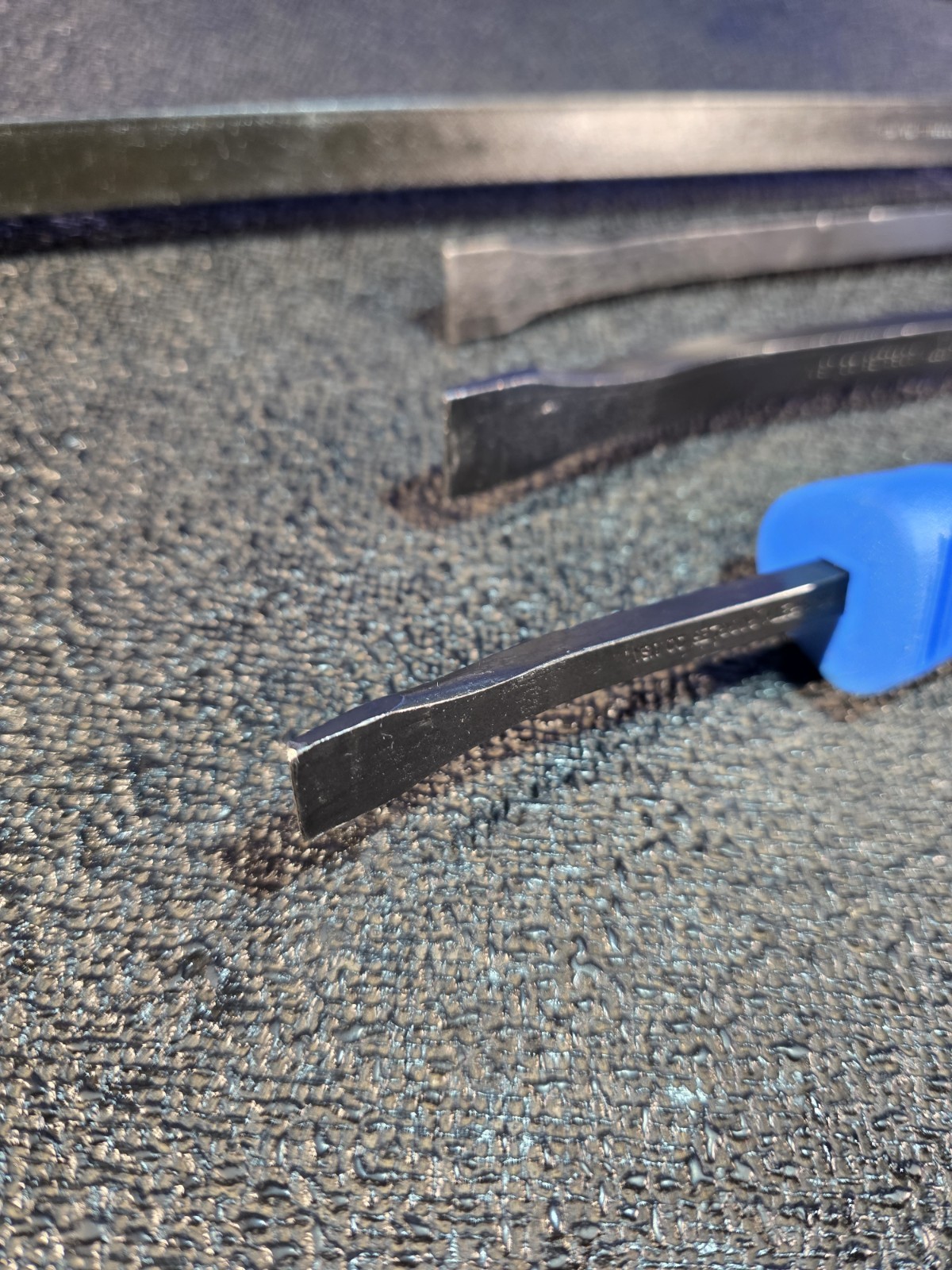 Matco Tools PBB36C 36″ PBB17C 17″ PBB12C 12″ & PBB8C 8″ Striking Pry Bars Blue