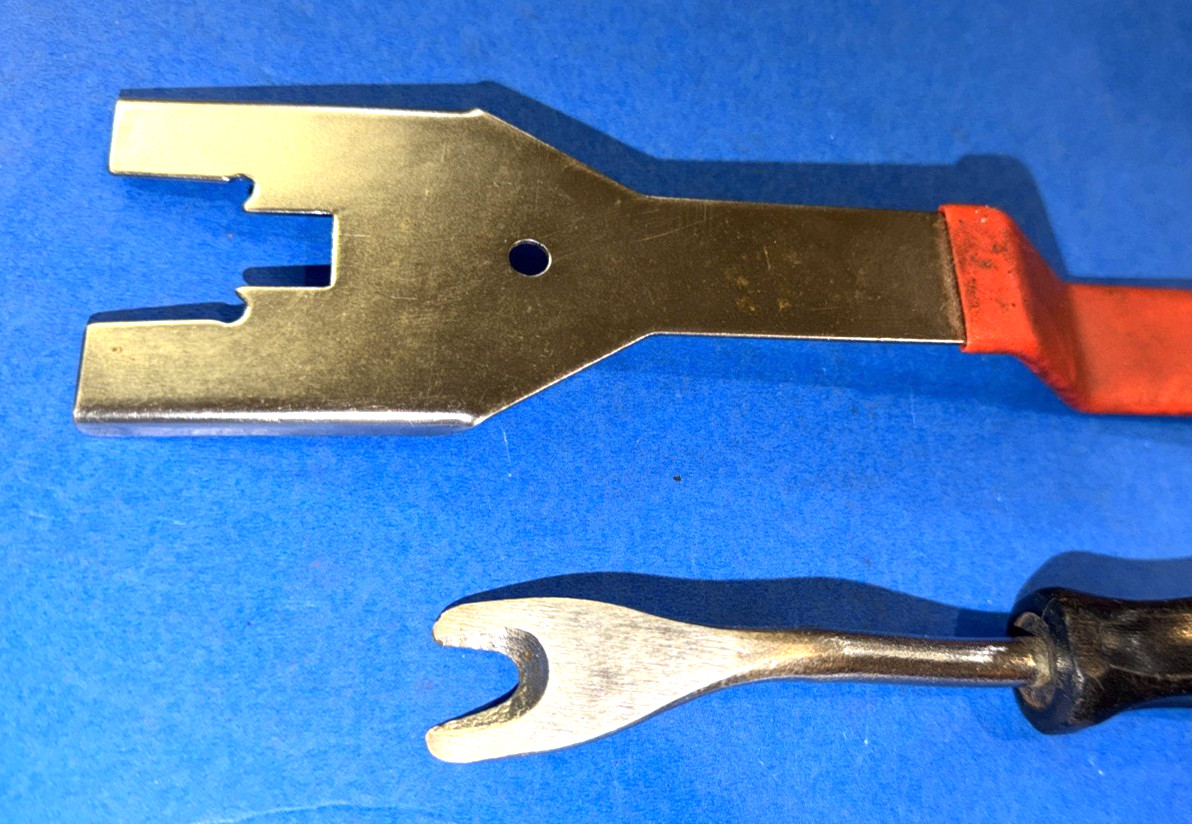 SNAP-ON TOOLS 2 PIECE DOOR HANDLE TOOL & TRIM PAD REMOVER