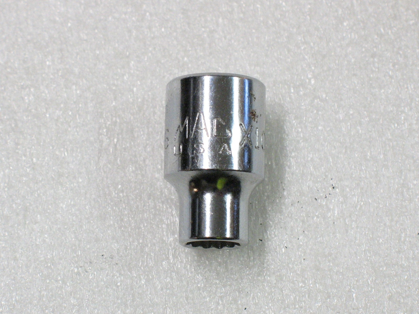 Mac Tools 5/16″ 3/8″ Drive 12 Point Shallow Chrome Socket X102R