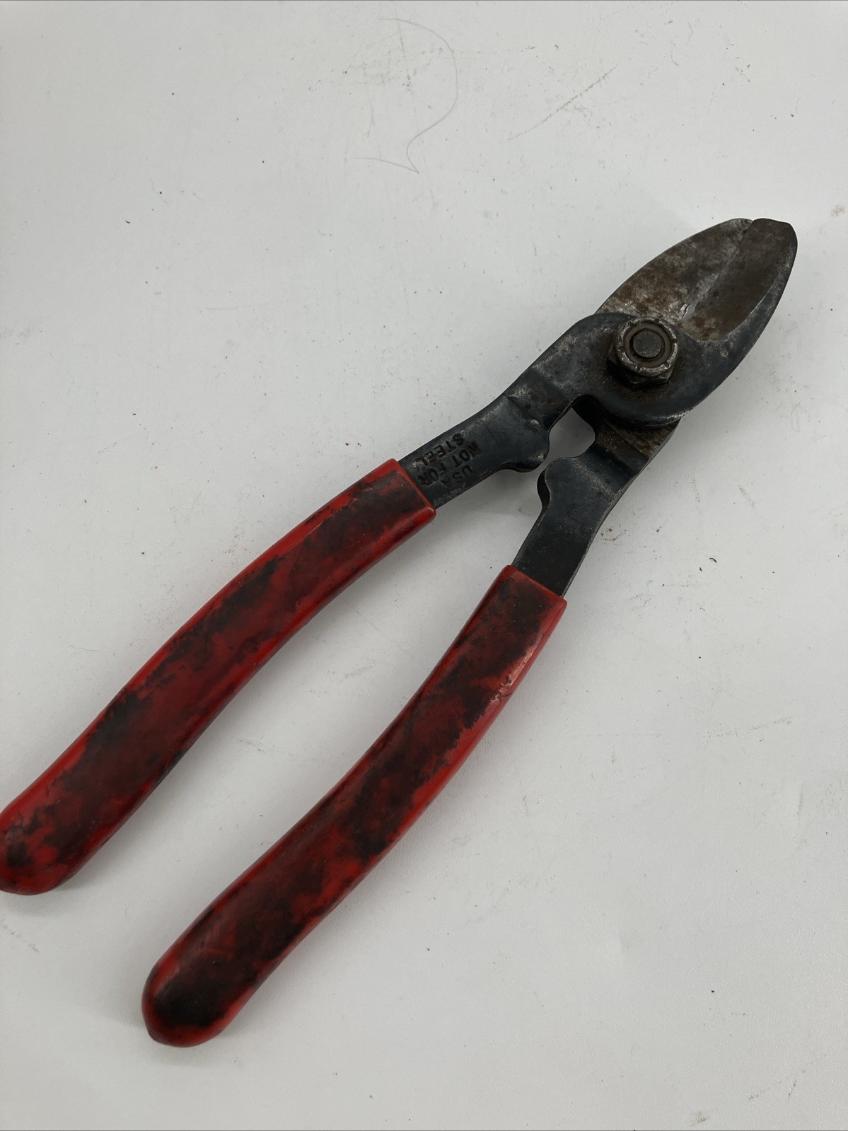 Blue Point PWC80A – 7-1/2″ Long Soft Grip Cable Cutter Ships Fast
