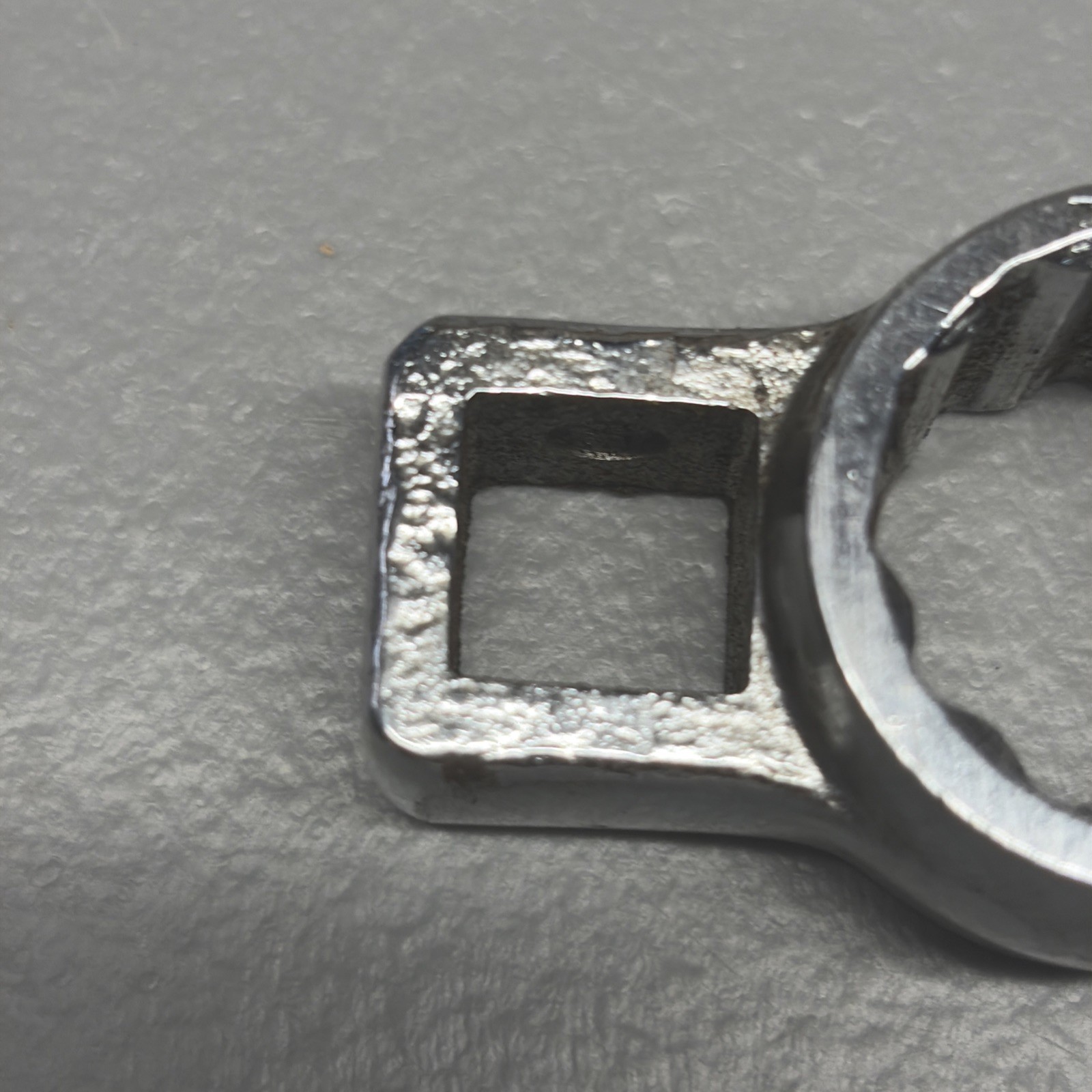 Snap-On 1/2″ drive SAE 7/8″ 12 point sensor socket Oxygen sensor socket S6150