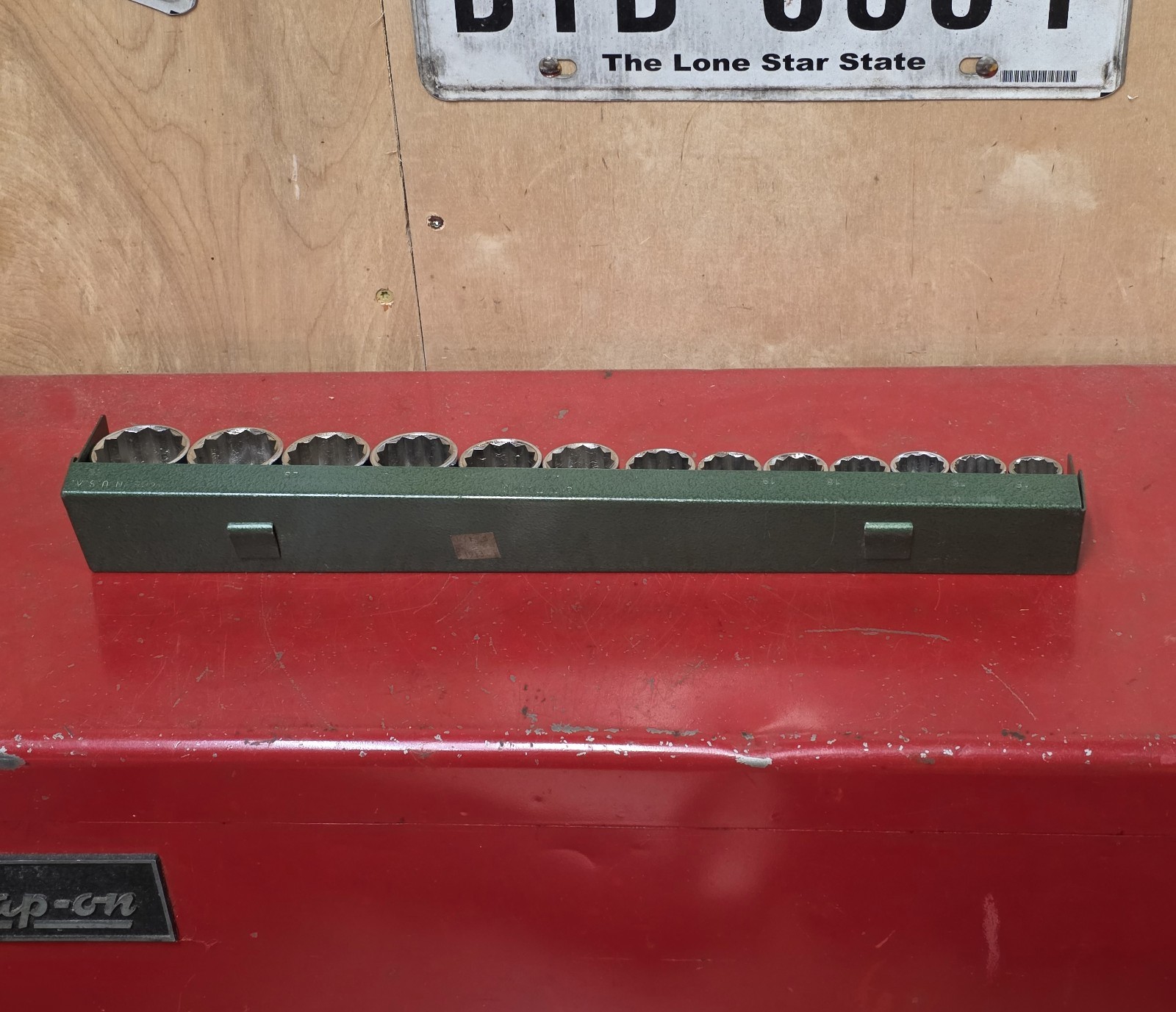 SK Tools 1/2″ Dr 13pc Metric Socket Set 12pt 15-20 22 24 26-28 30 32mm Vintage
