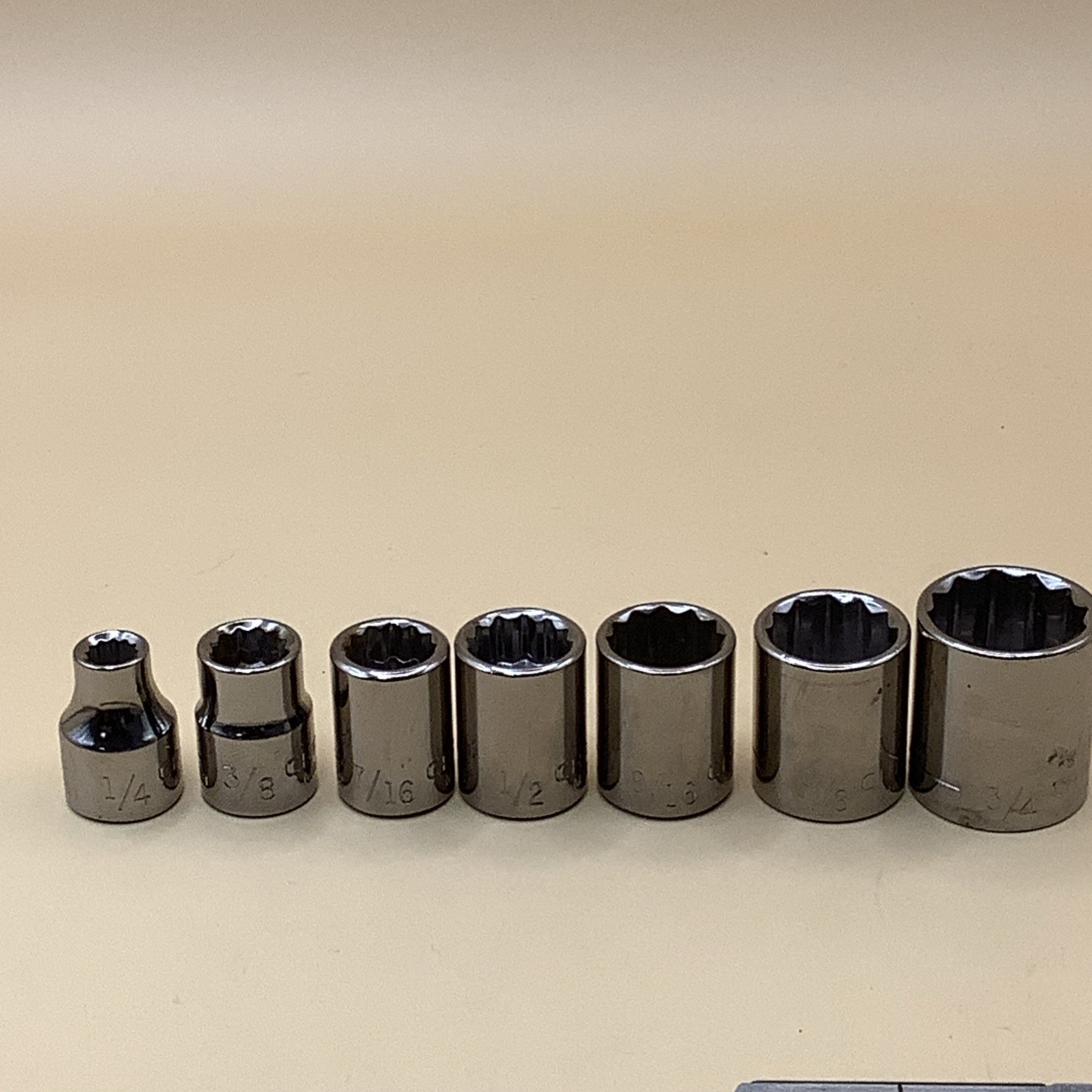 7 Vtg Craftsman 12 Point G2 Sockets 1/4” To 3/4” 3/8” Drive USA Nice Sockets
