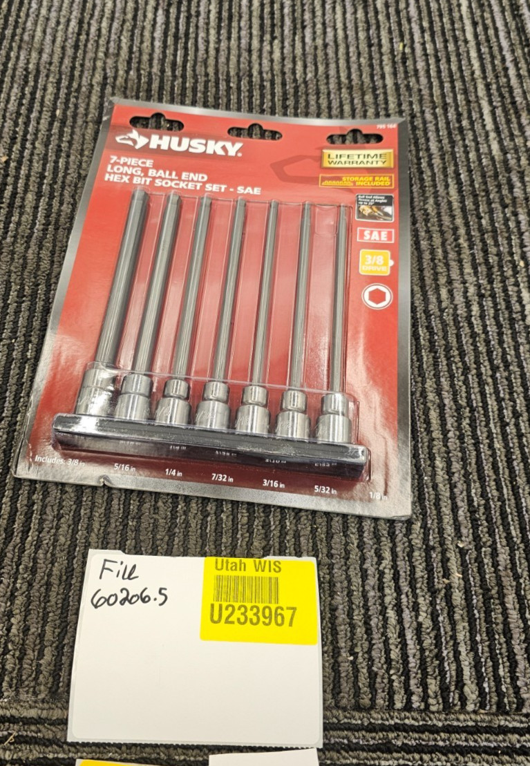7 Pieces HUSKY 795164 3/8 in. Drive SAE Long Ball Hex Bit Socket Assembly