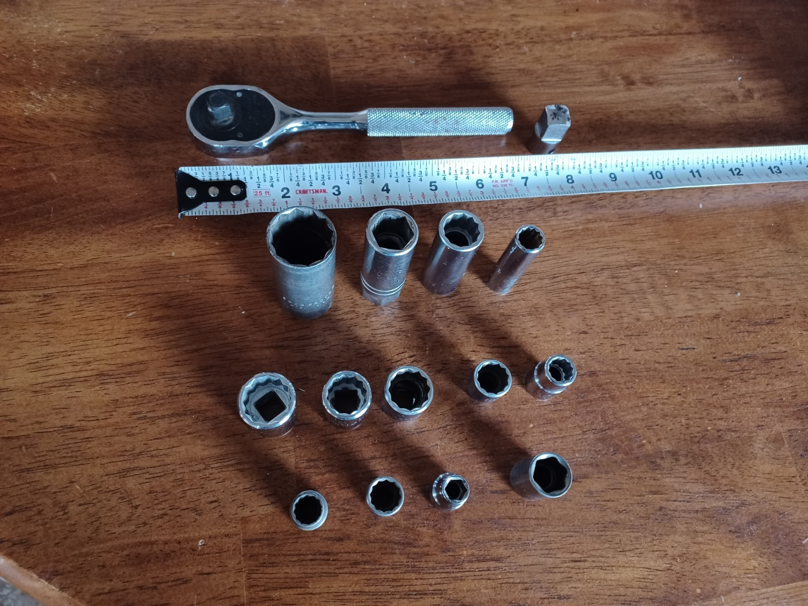 Proto Pear Ratchet 5249 3/8″ Drive With 13 various Sockets. Great mix! Nice