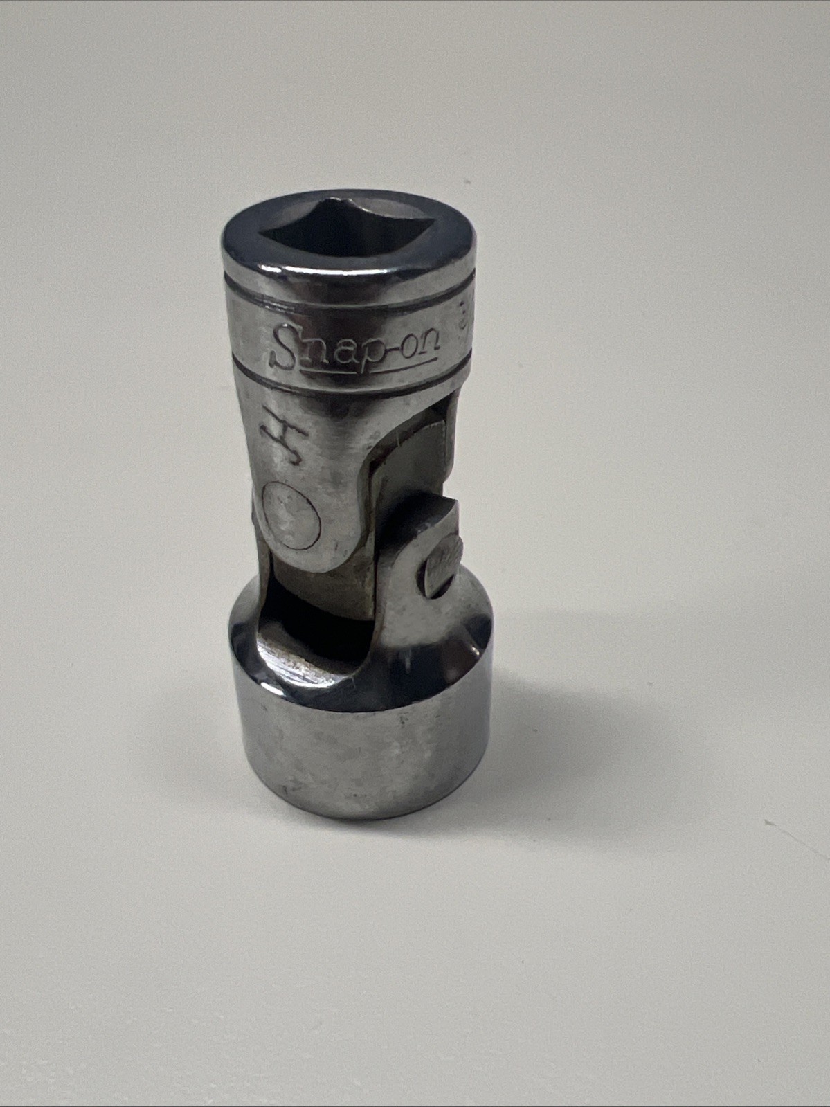 Snap-On FS24 swivel/universal 3/4″ short socket 6 point 3/8″ drive #8A3