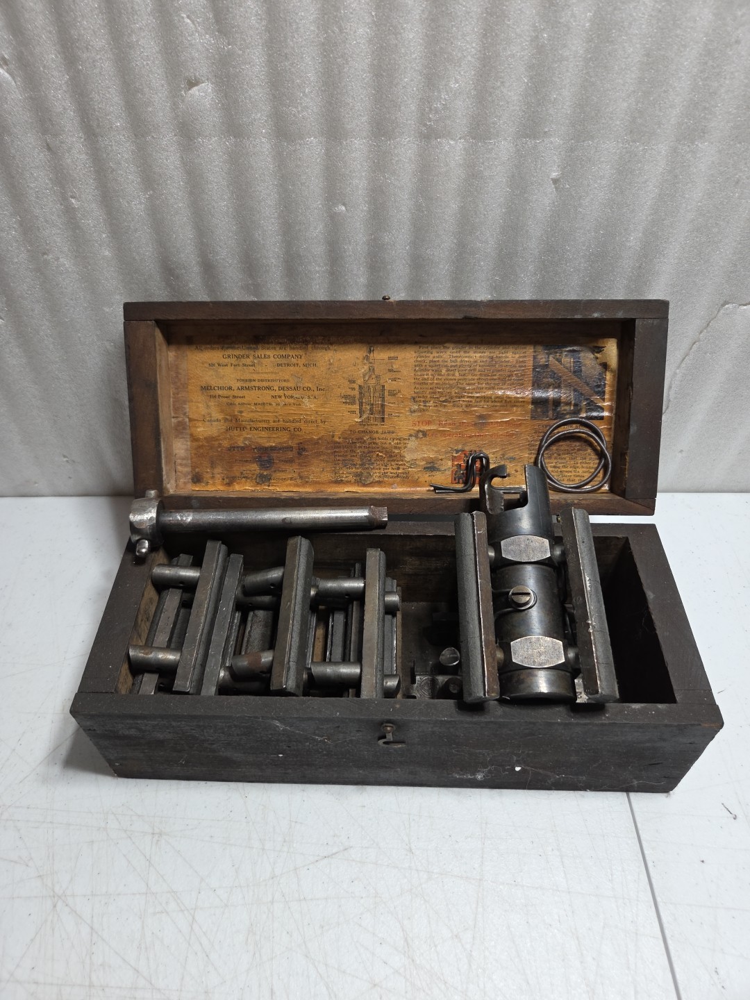 Vtg Hutto Engineering Cylinder Honing Tool Engine Hone Deglazer Tool & 21 Stones