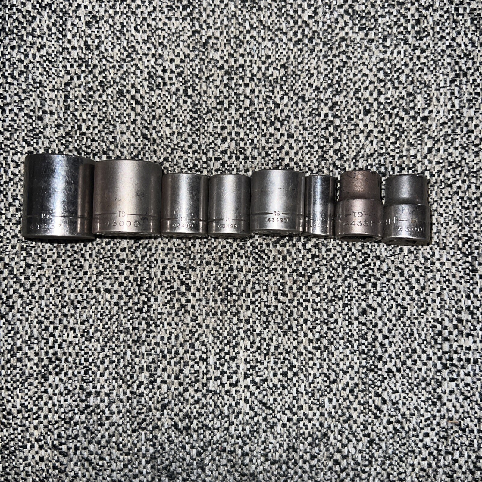 Craftsman Lot Of 8 Sockets “G1”3/4,11/16,1/2,7/16,3/8×2,9/16,5/16 Various Drives