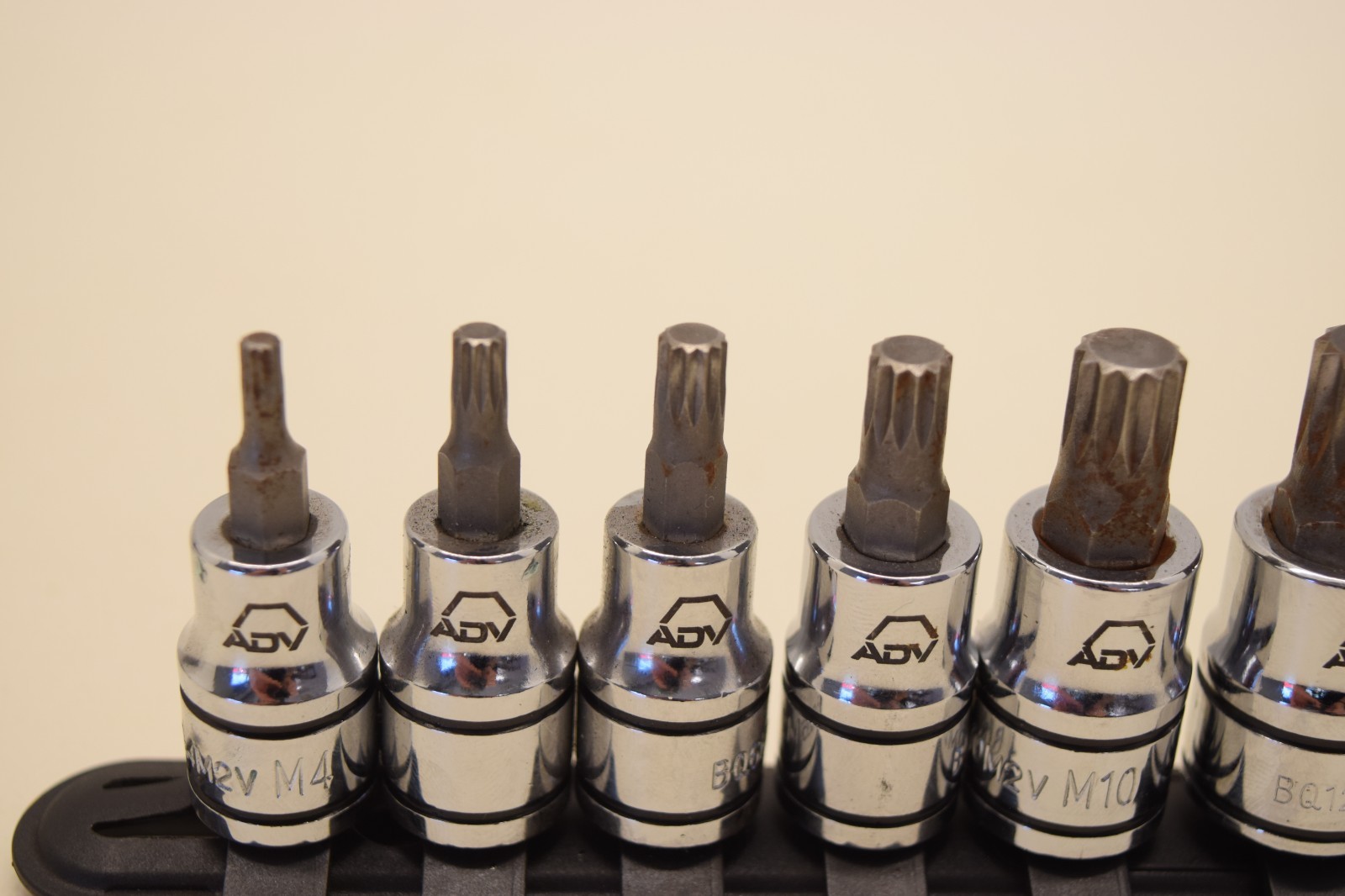 Matco Tools SQM92V 9 Piece 3/8″ Drive Triple Square Bit Socket Set 12 Point USED