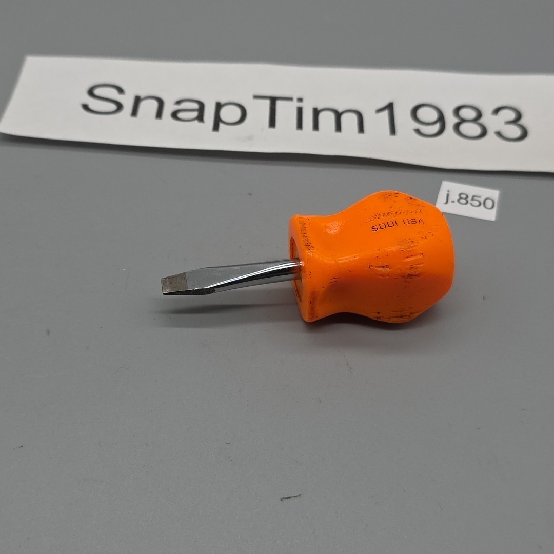 SNAP ON TOOLS – Flat Tip Stubby Screwdriver Yellow Hard Handle SDD1 USA