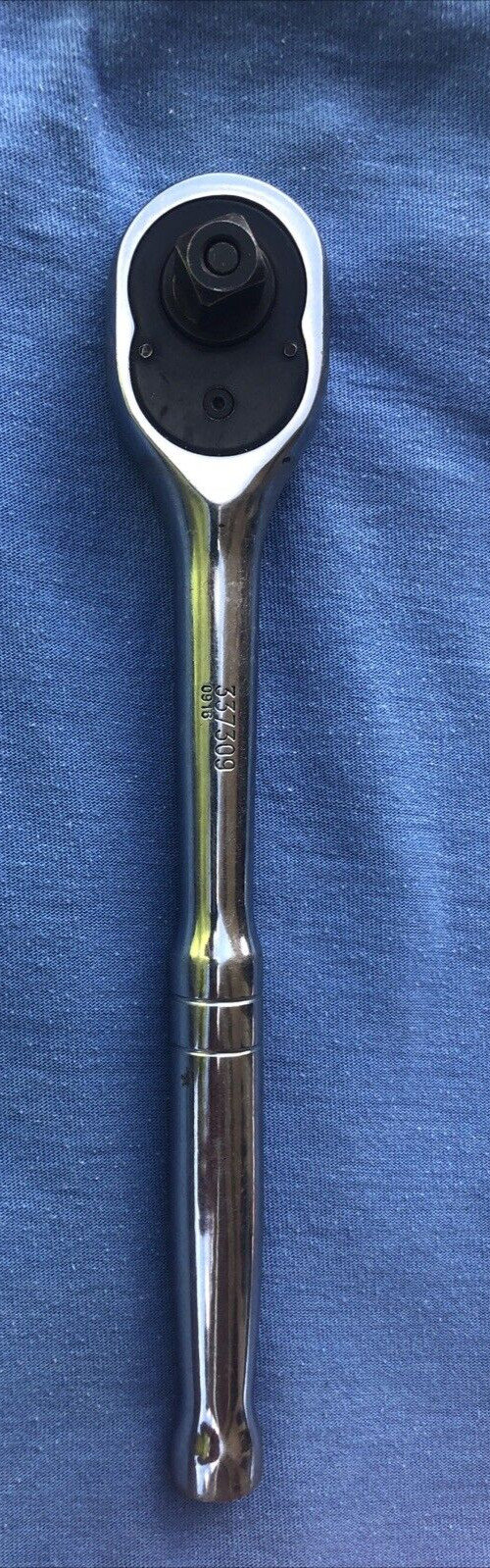 Kobalt 1/2 Inch Drive No. 337309 0916 Ratchet 10 Inches Long With Quick Release