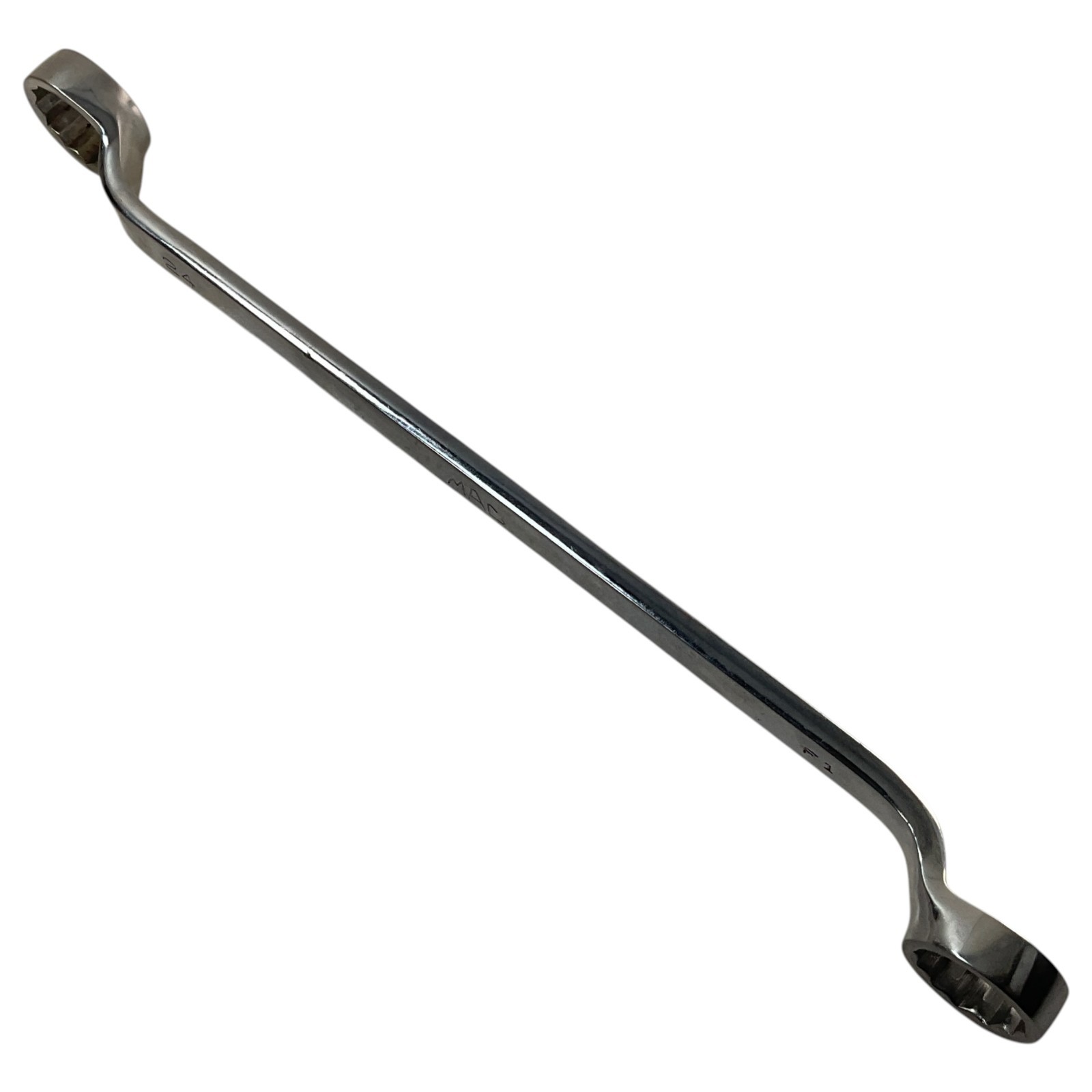 Mac Tools Offset Box End Wrench 22mm x 24mm 12 Point BOLM2224 Sold As Pictured