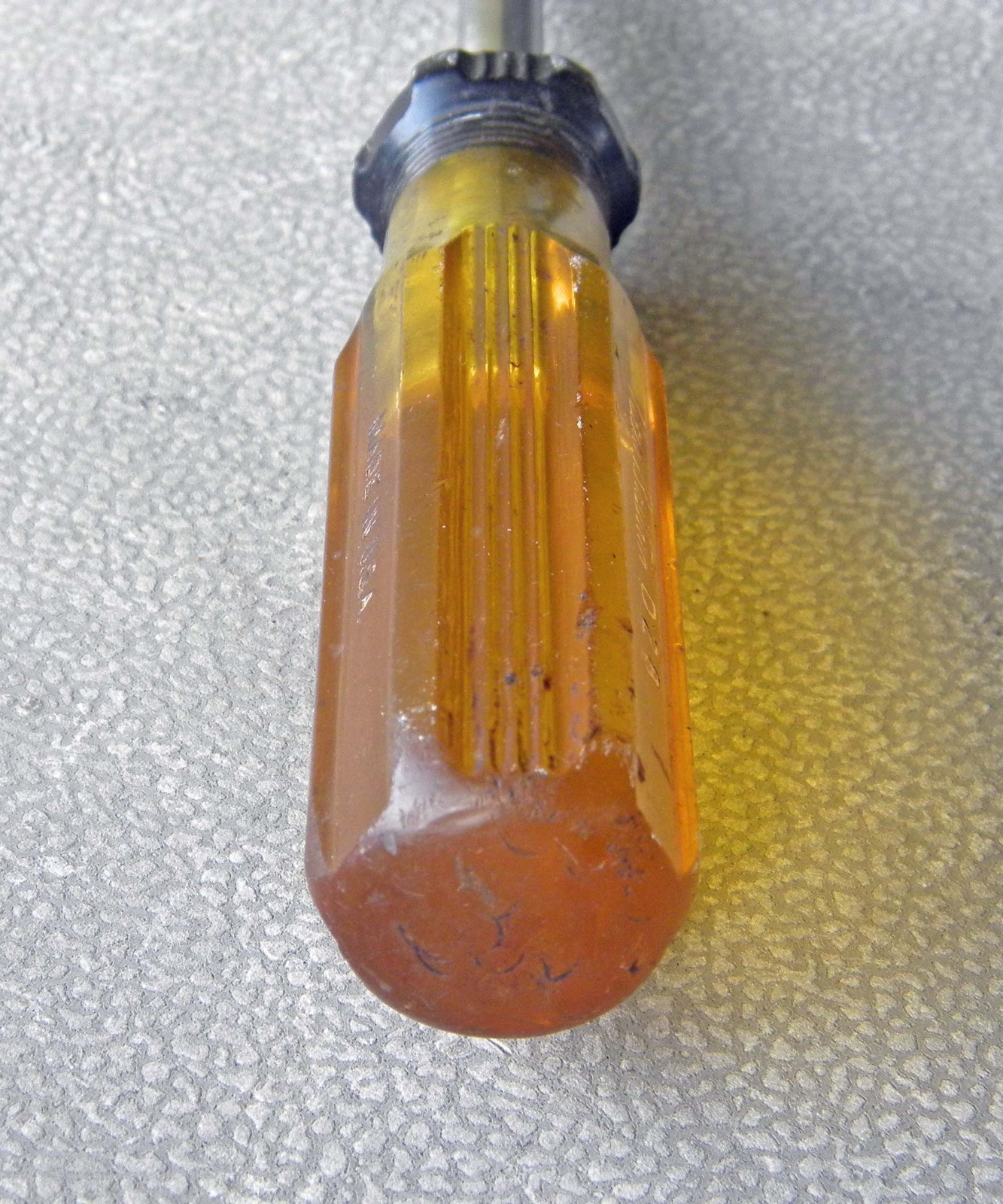 Vtg 12″ New Britain #D28 Flat Slotted 3/8″ Long Shaft Screwdriver, Yellow Handle