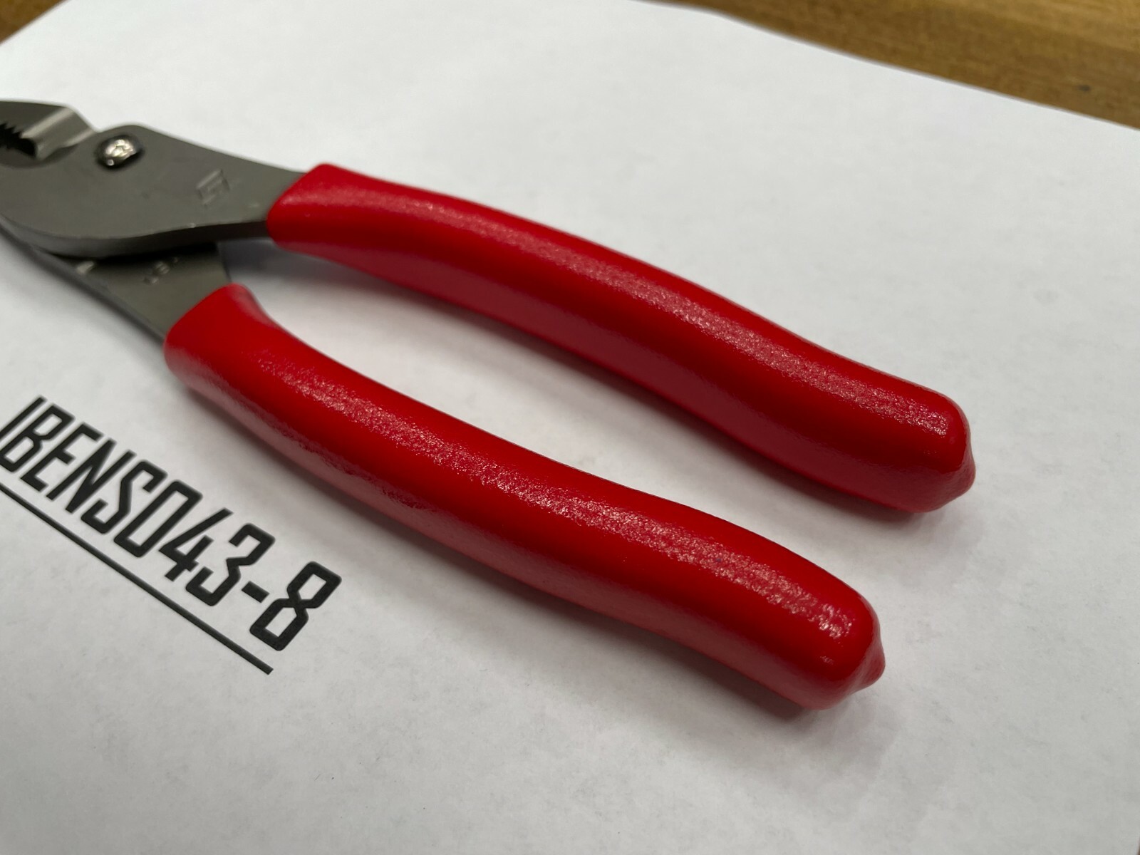 Snap-on Tools USA NEW RED 8″ Soft Grip Combo Slip-Joint Pliers w/ Cutter 137ACF