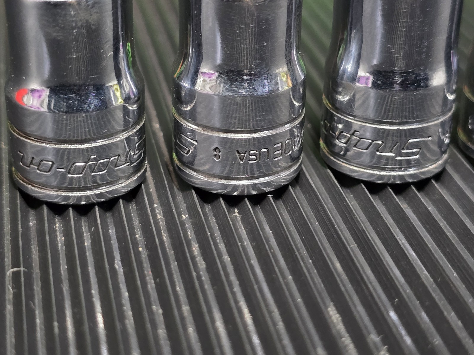 Snap On 5 Piece 3/8 Drive Torx Socket Set. Excellent Condition. Sizes Listed