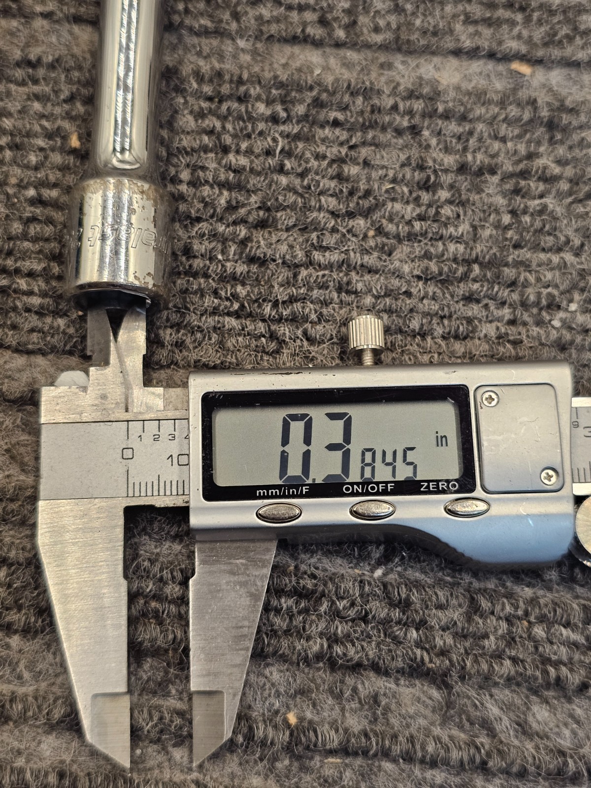 Duralast 3/8in Drive 24in Extension Bar 52-126 Chrome