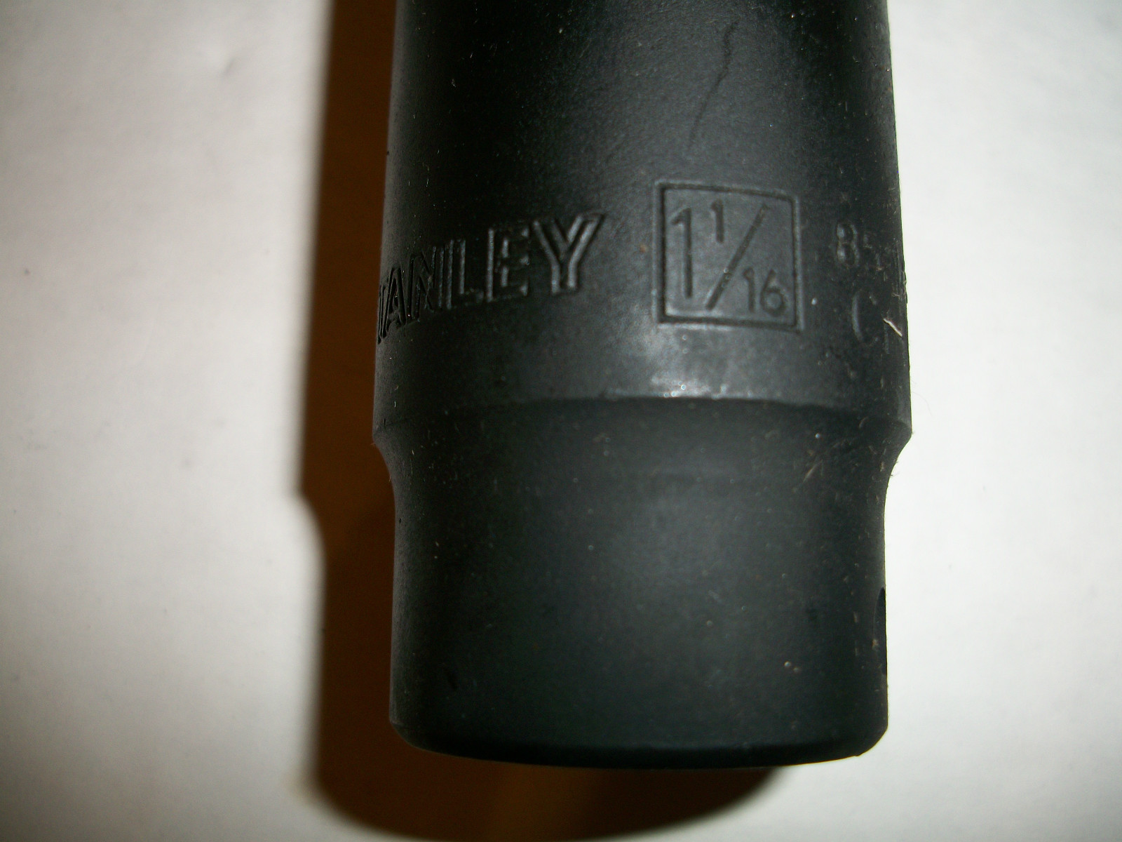 NEW STANLEY 1/2 in Drive 1-1/16 inch Deep Impact socket 6 Point