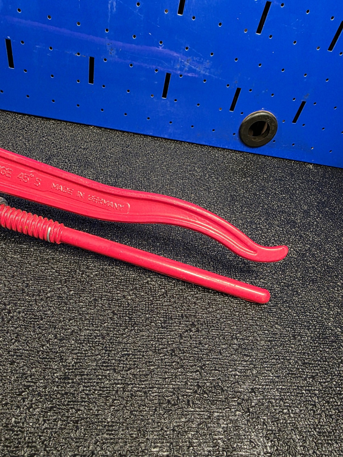 Matco Knipex SPW17 Red 17″ Swedish Pipe Wrench S-SHAPED Germany