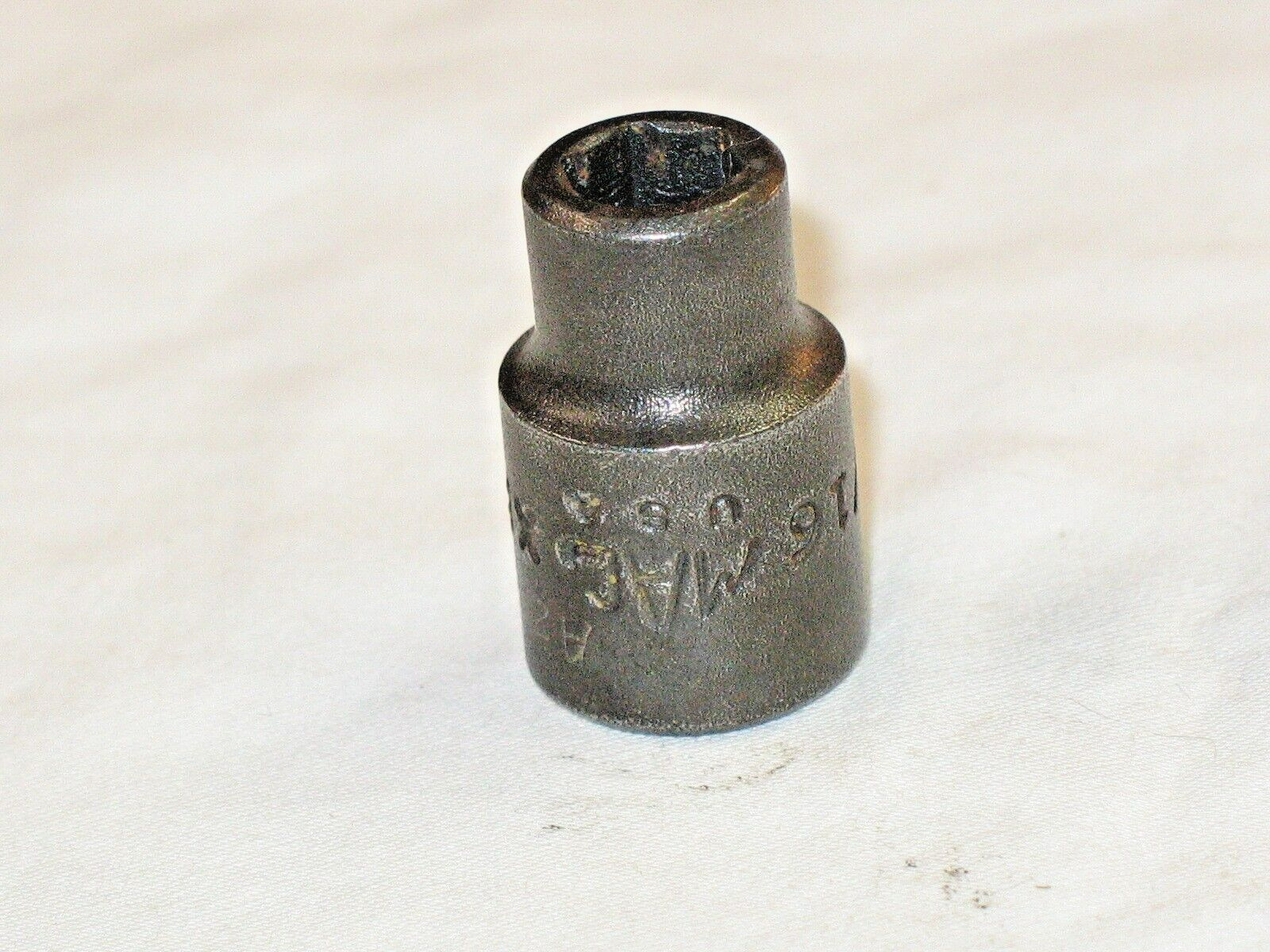 MAC Tools 3/8” Drive 5/16” SAE 6 Point Shallow Impact Socket XP106