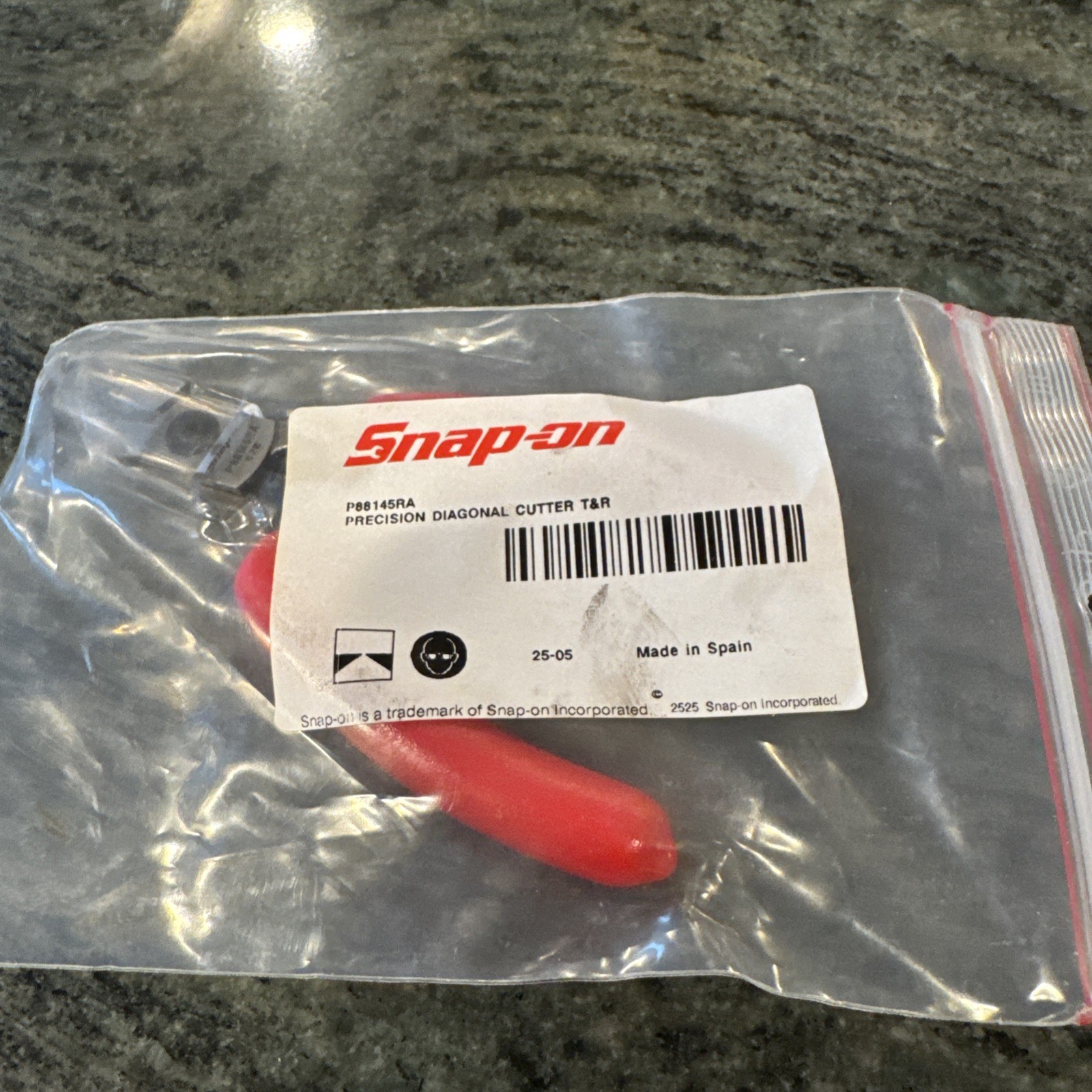 Snap On P88145a P series cutting pliers new in original packaging red