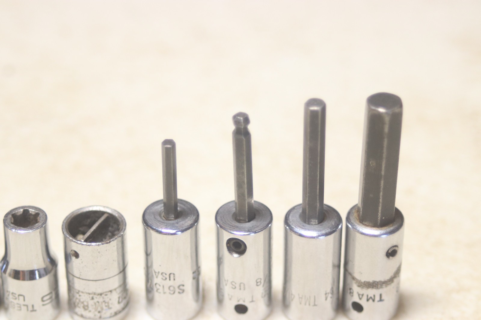 Lot of 8 Snap On 1/4 Inch Drive Torx Hex Screwdriver Bits