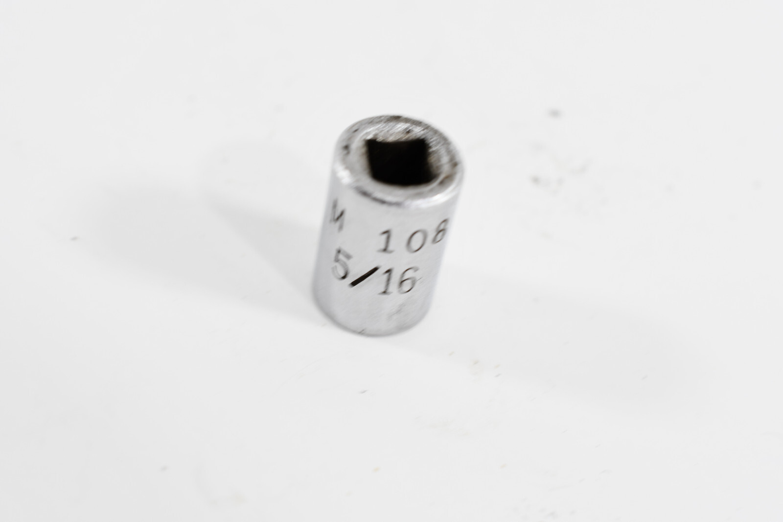 Mac Tools M108 5/16in 1/4″ Drive 8pt Chrome Socket USA Mechanic M1231