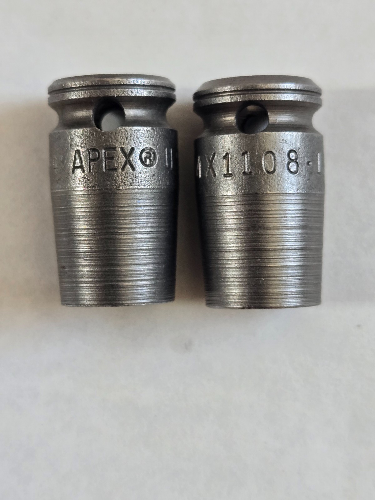SET OF 2 APEX MX-1108-1/4, MAGNETIC 1/4″ DRIVE, 6-POINT 1/4″ SOCKET