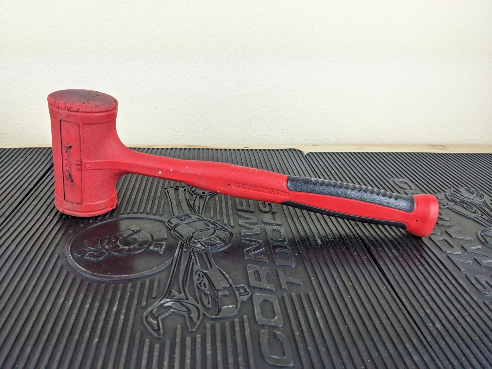 #as022 Snap-On HBFE48 Dead Blow 48-Ounce Soft Grip Hammer RED