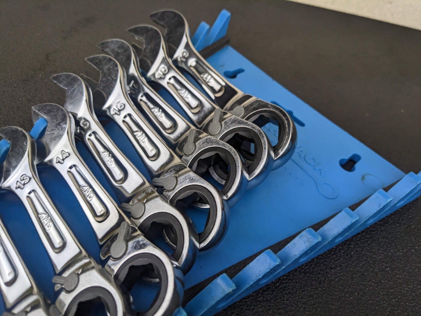 #bo789 Mac Tools SRWMS146PT 14pc Metric 6 Point Stubby Ratcheting Wrench Set