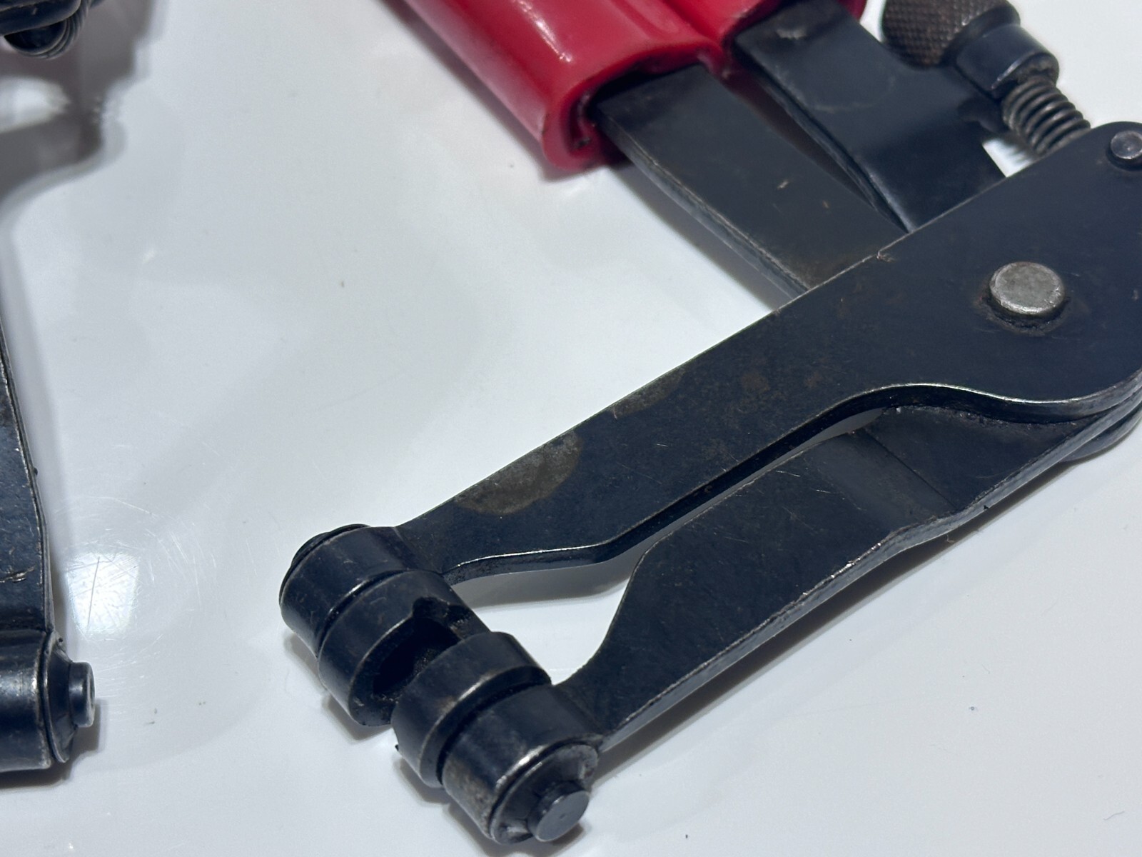 MAC Tools USA 2pc Hose Clamp Pliers Set, HCP9564 45° Angled, HCP9562 Curved Nose