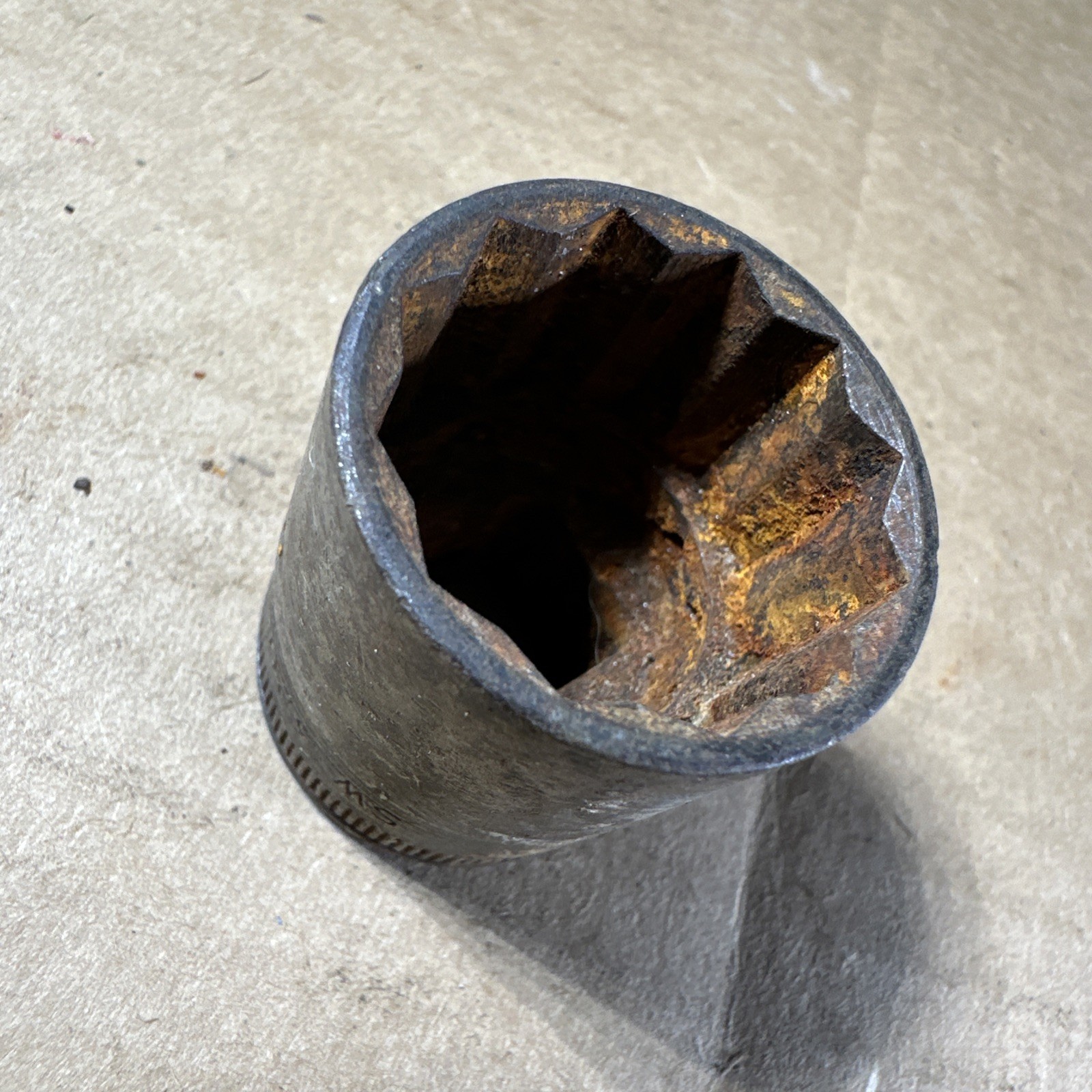 Early Snap-on USA SW-320-1/2 1 Inch 12 Point 1/2″ Drive Shallow Socket