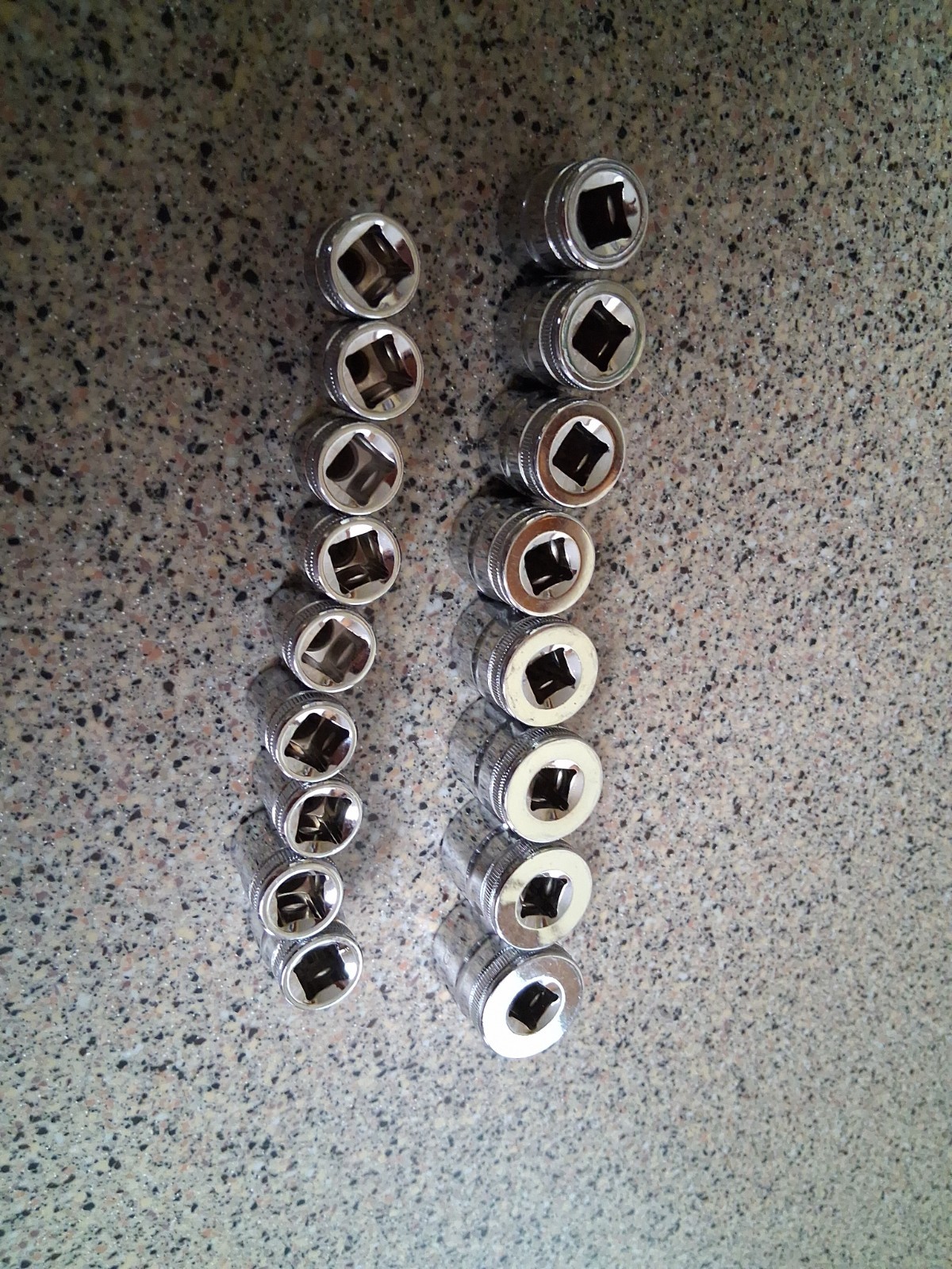 GEARWRENCH 17 Pc. 3/8 Drive 12 Pt. Shallow Socket Set, Metric Easy Read