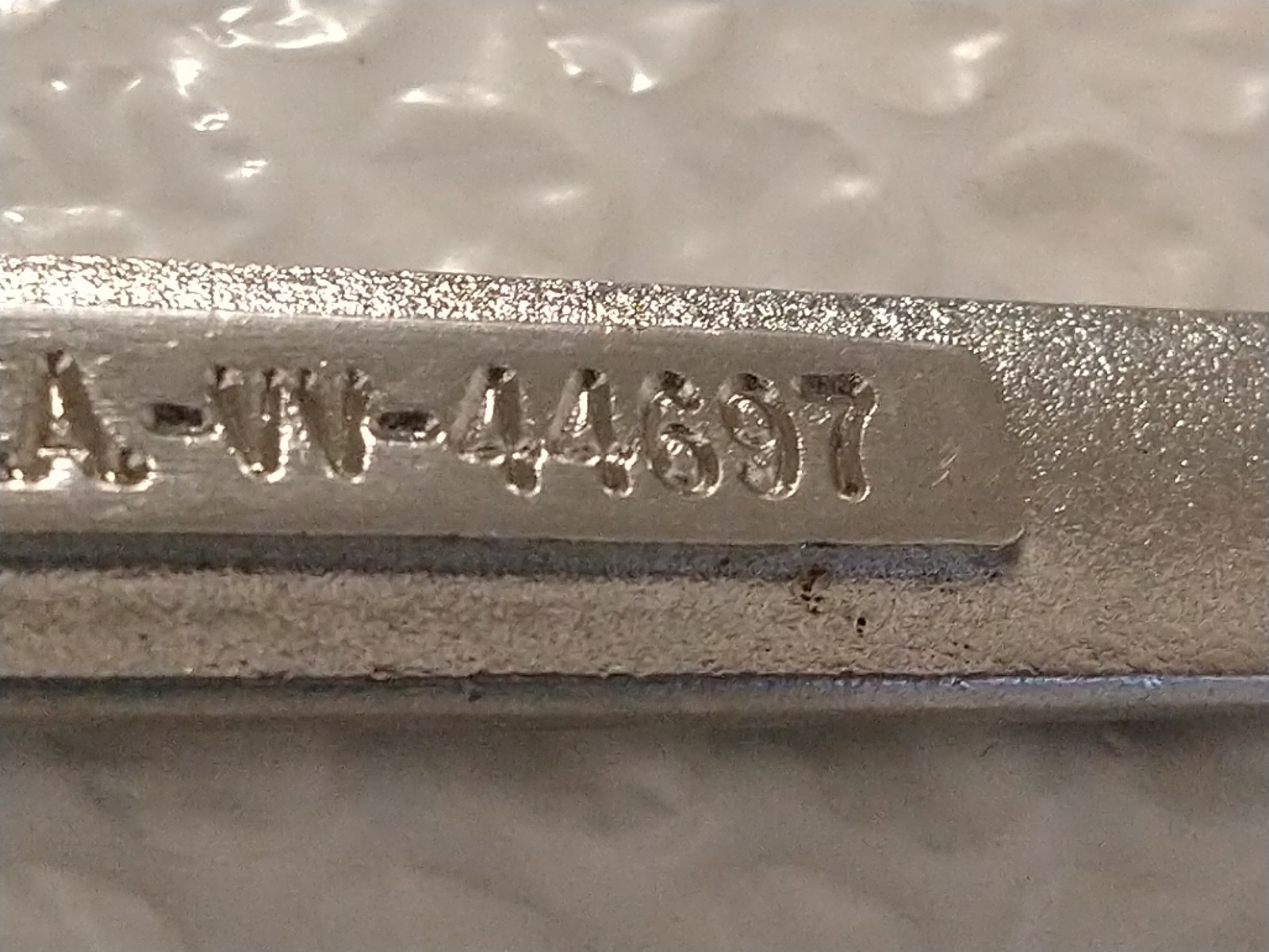 CRAFTSMAN TOOLS USA VV44697, 5/8″ COMBINATION WRENCH, 7.75″ LONG, 12 POINT.