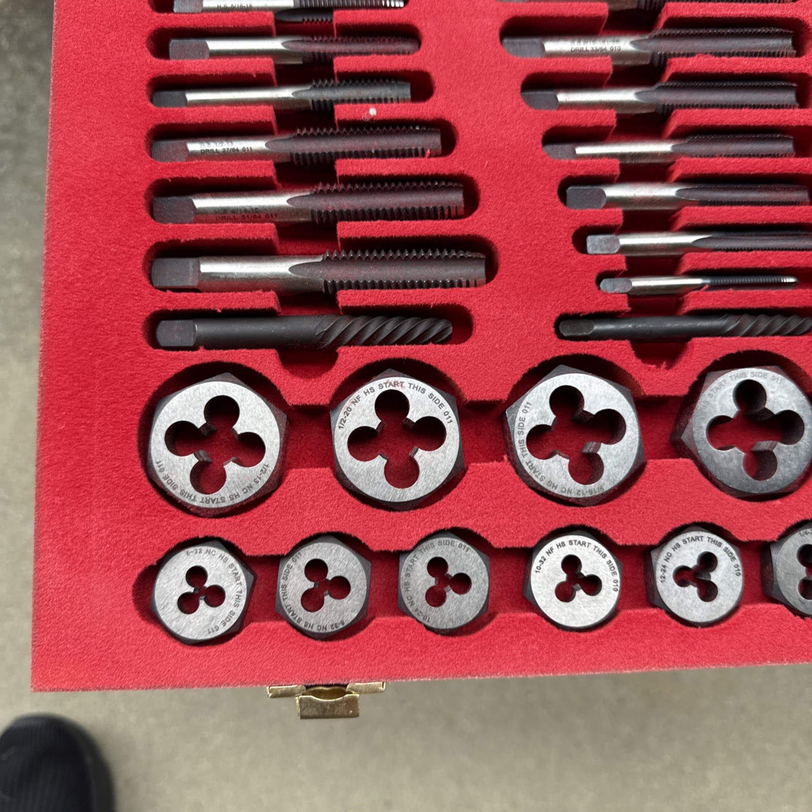Bosch 96502 HSS High Speed Steel 58-Piece Tap & Die Set (COMPLETE)